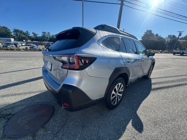 2023 Subaru Outback Premium photo 3