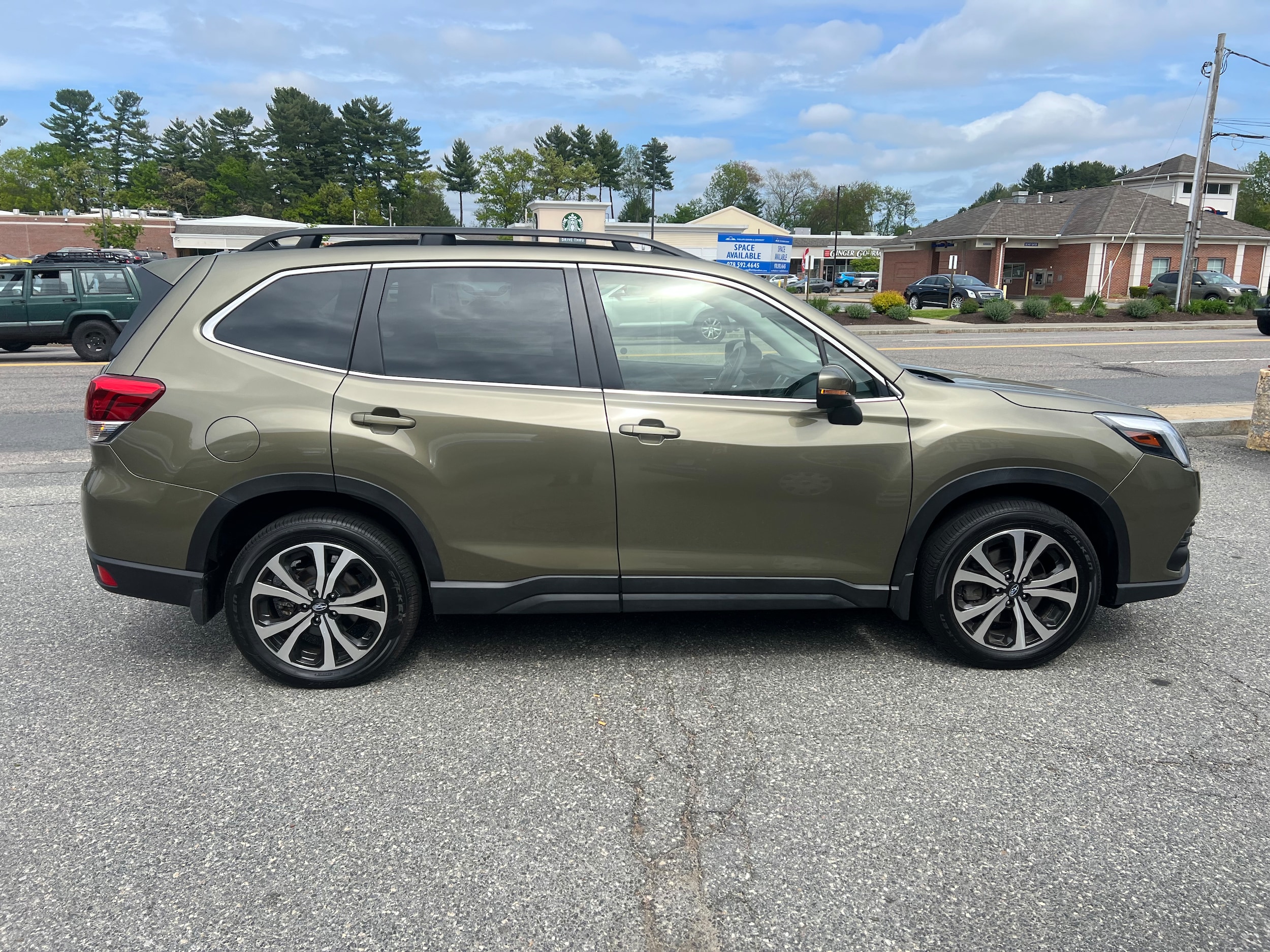 Used 2023 Subaru Forester Limited with VIN JF2SKANC2PH471043 for sale in North Reading, MA