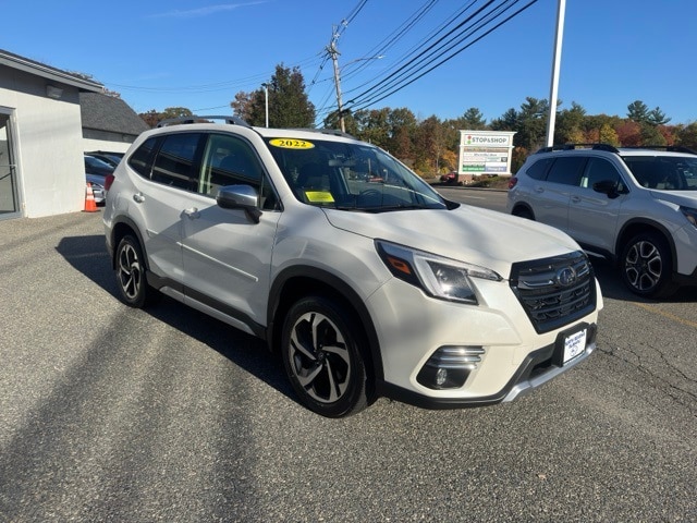 2022 Subaru Forester Touring's photo