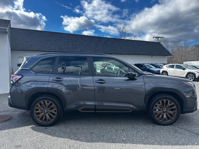 2025 Subaru Forester Sport photo 2