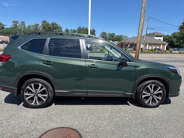 2024 Subaru Forester Limited photo 2
