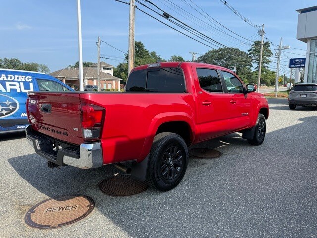 2022 Toyota Tacoma V6 4x4 photo 2
