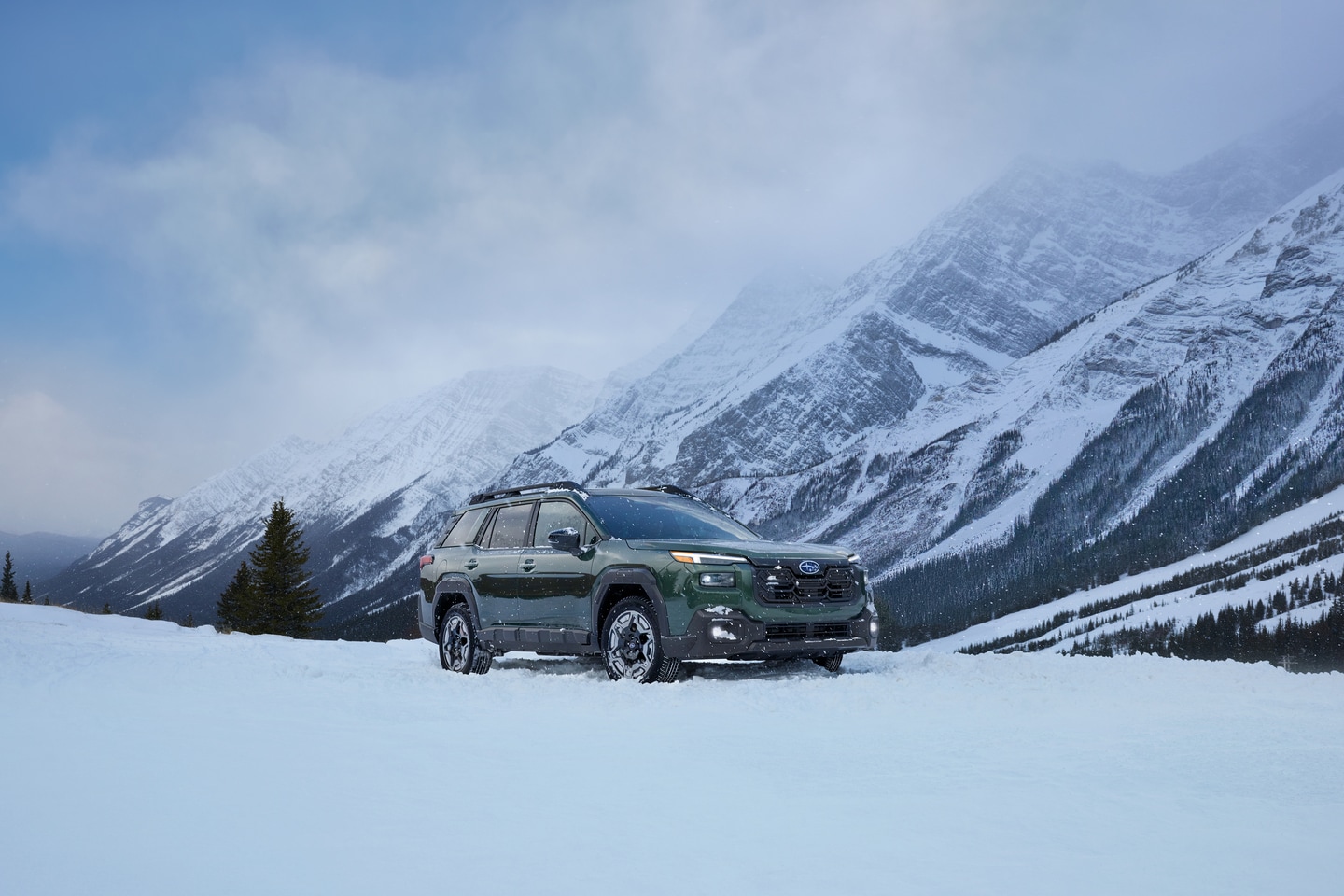  Subaru Outback on snow