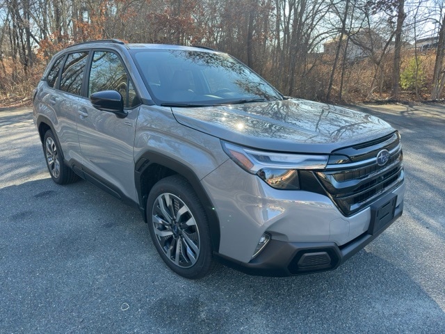 2025 Subaru Forester Touring's photo