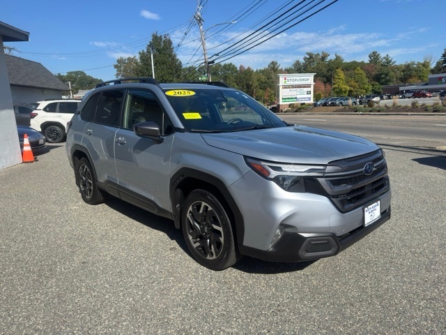 2025 Subaru Forester Limited's photo