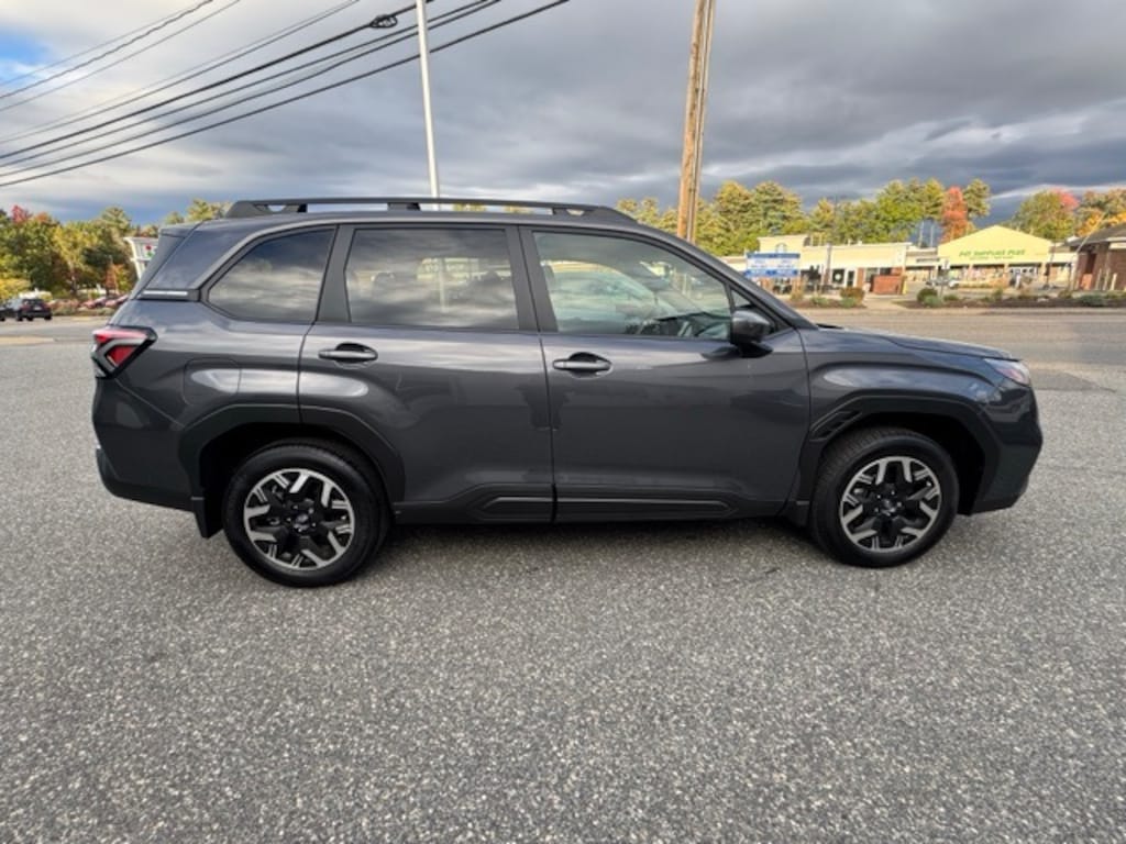 Used 2025 Subaru Forester Premium SUV