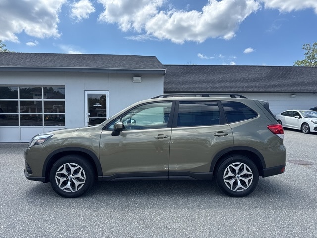 2022 Subaru Forester Premium