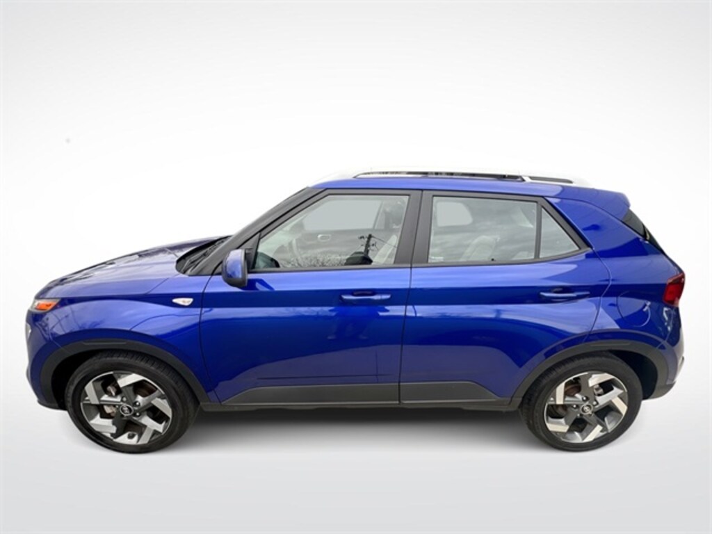 Used 2023 Hyundai Venue SEL SUV
