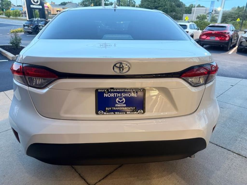 Used 2024 Toyota Corolla LE Sedan