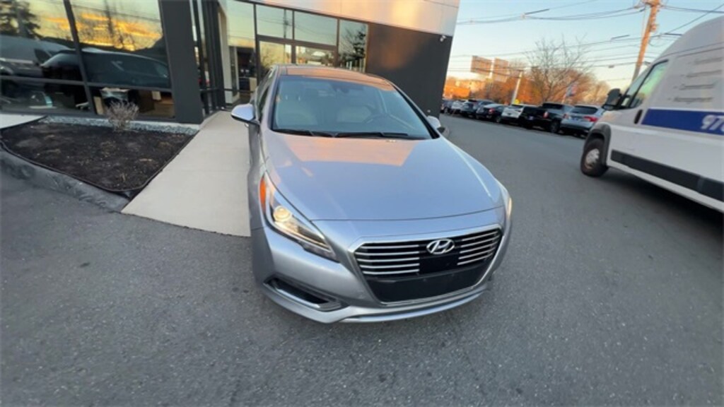 Used 2017 Hyundai Sonata Hybrid Limited Sedan