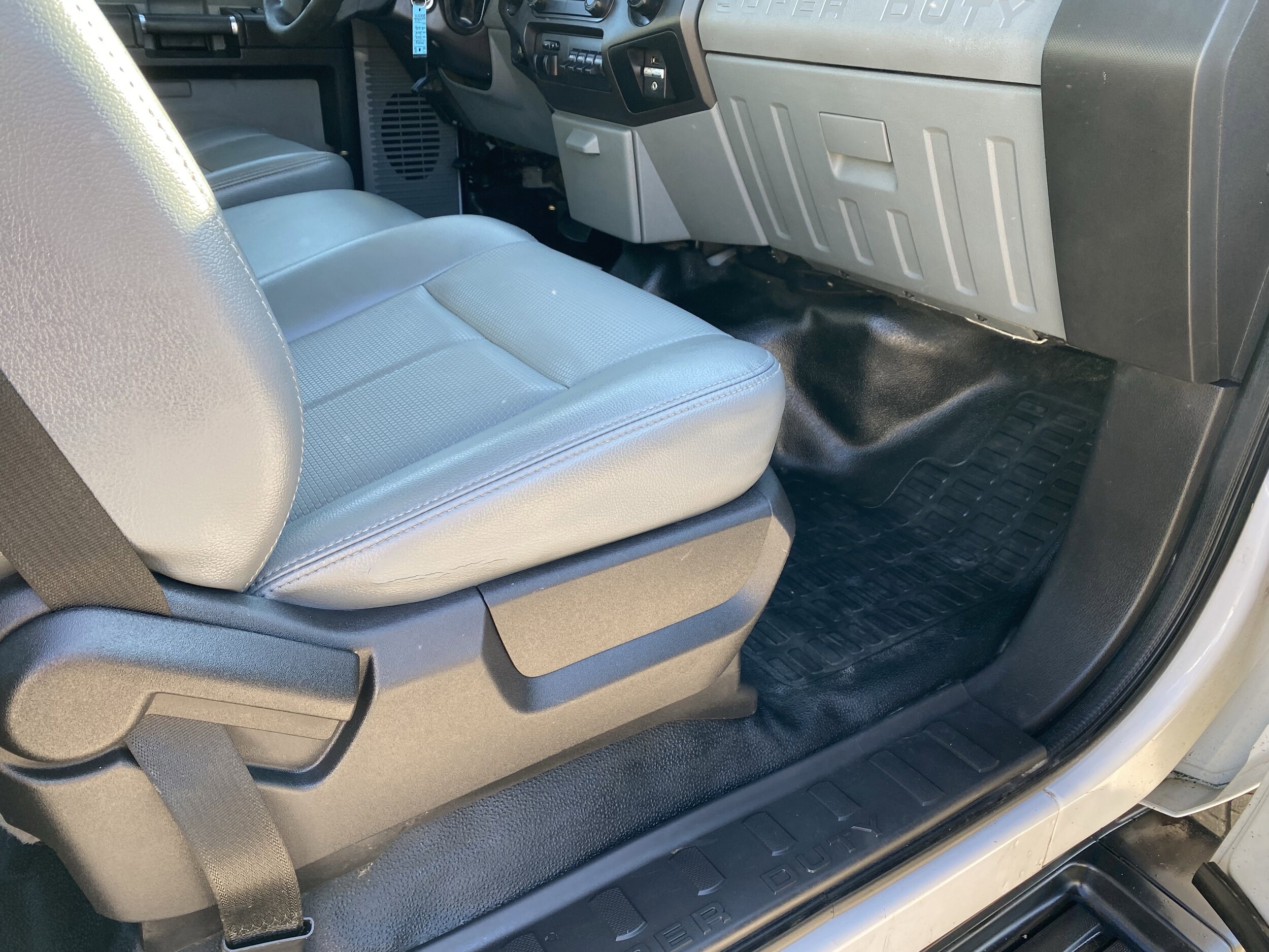 2013 Ford F-250 XL photo 3