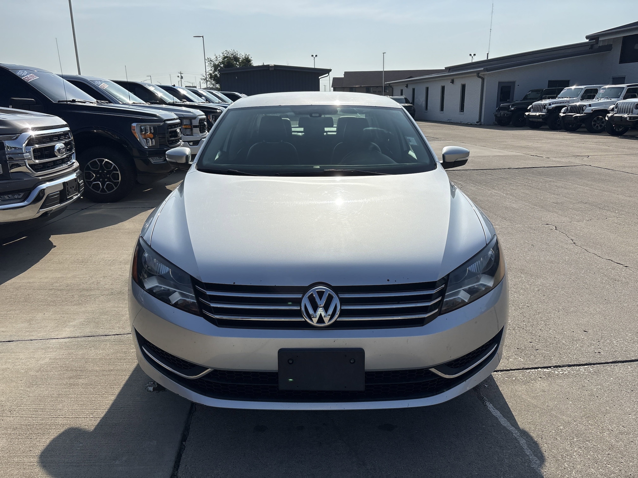 Used 2015 Volkswagen Passat Wolfsburg Edition with VIN 1VWAT7A37FC034096 for sale in Effingham, IL