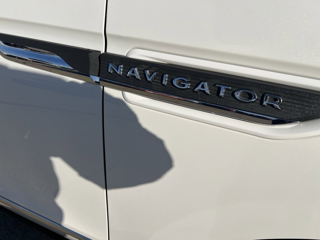 Used 2024 Lincoln Navigator Premiere SUV