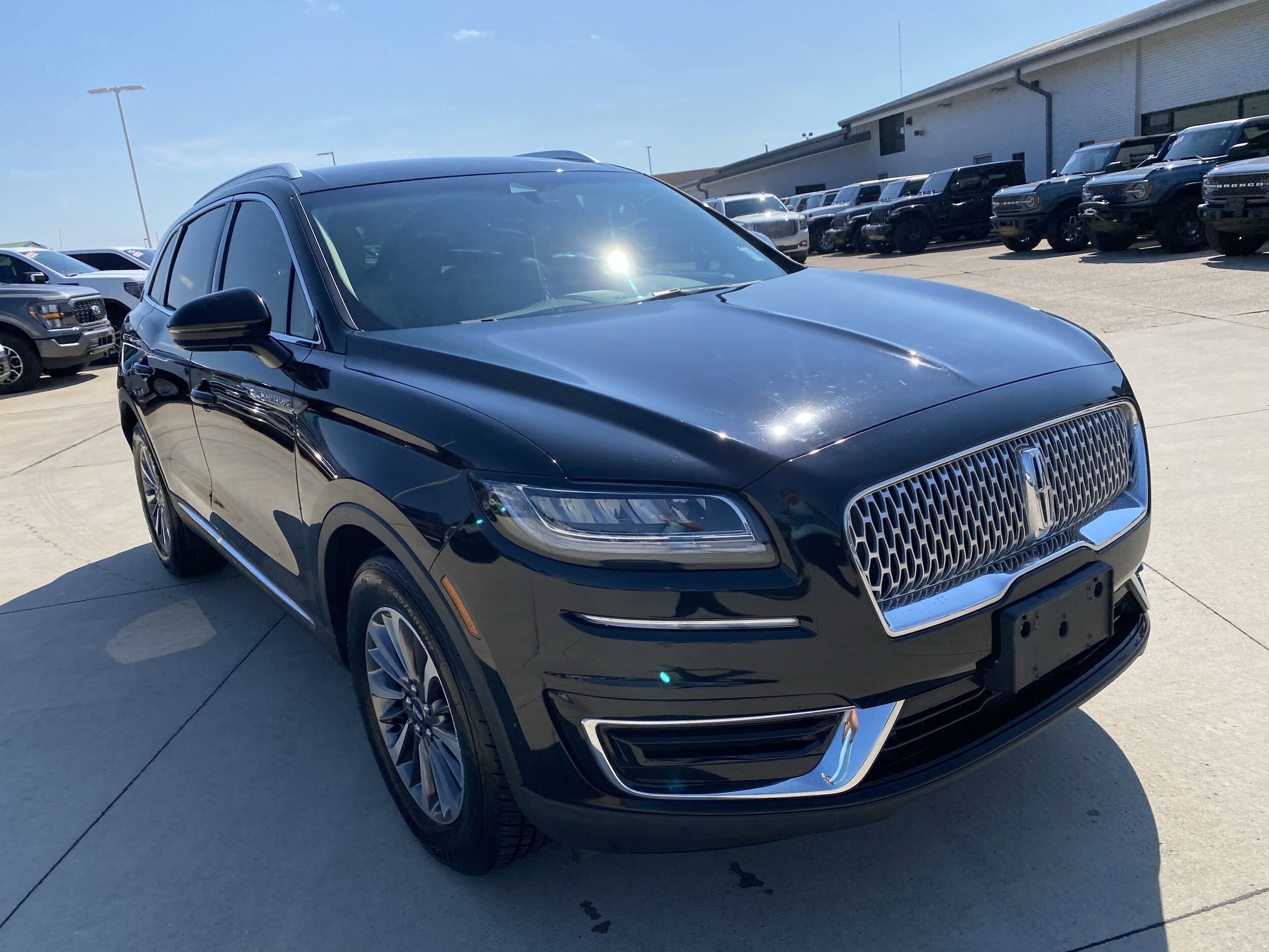 2020 Lincoln Nautilus Standard photo 3