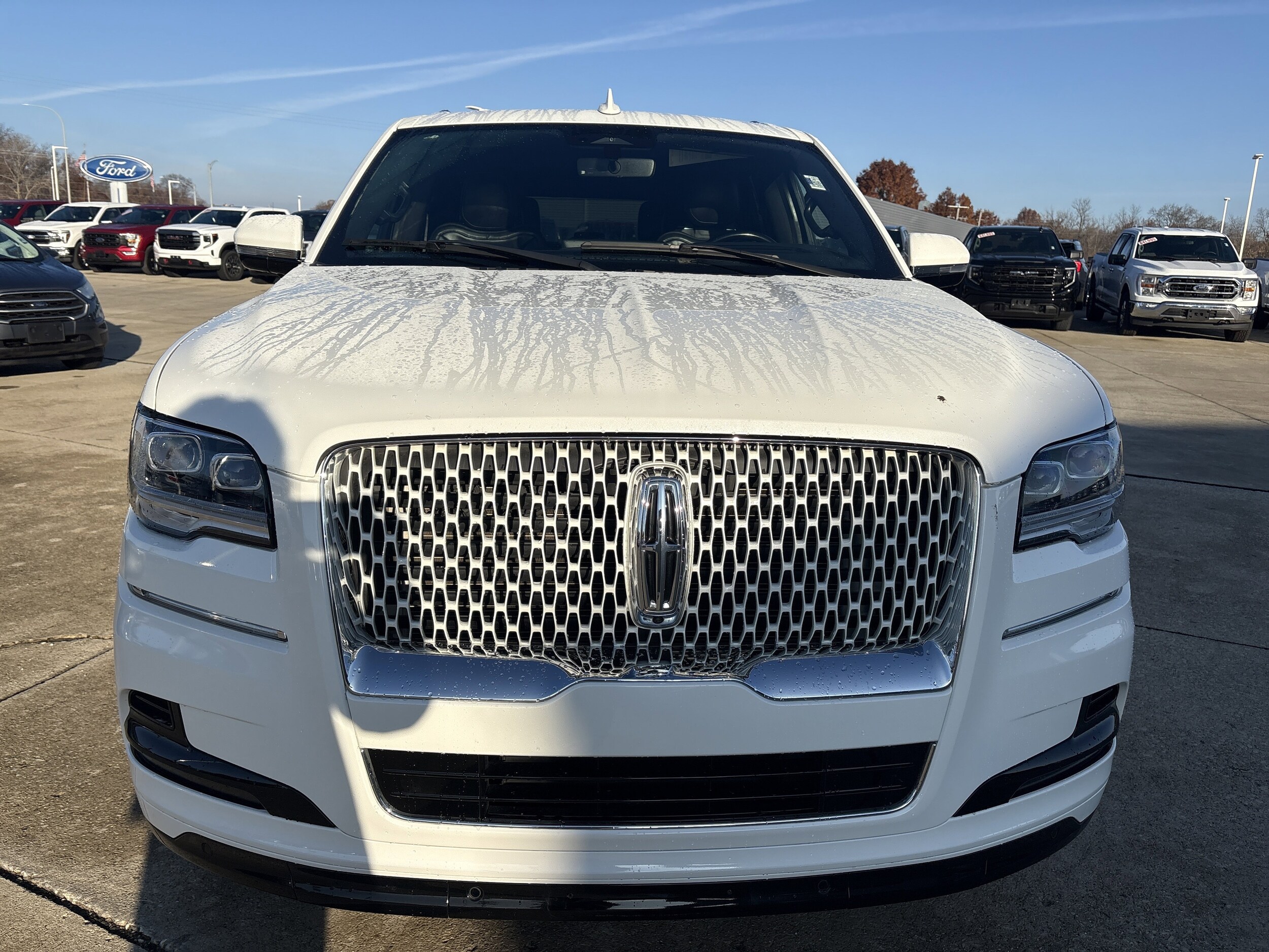 2023 Lincoln Navigator L Reserve photo 2