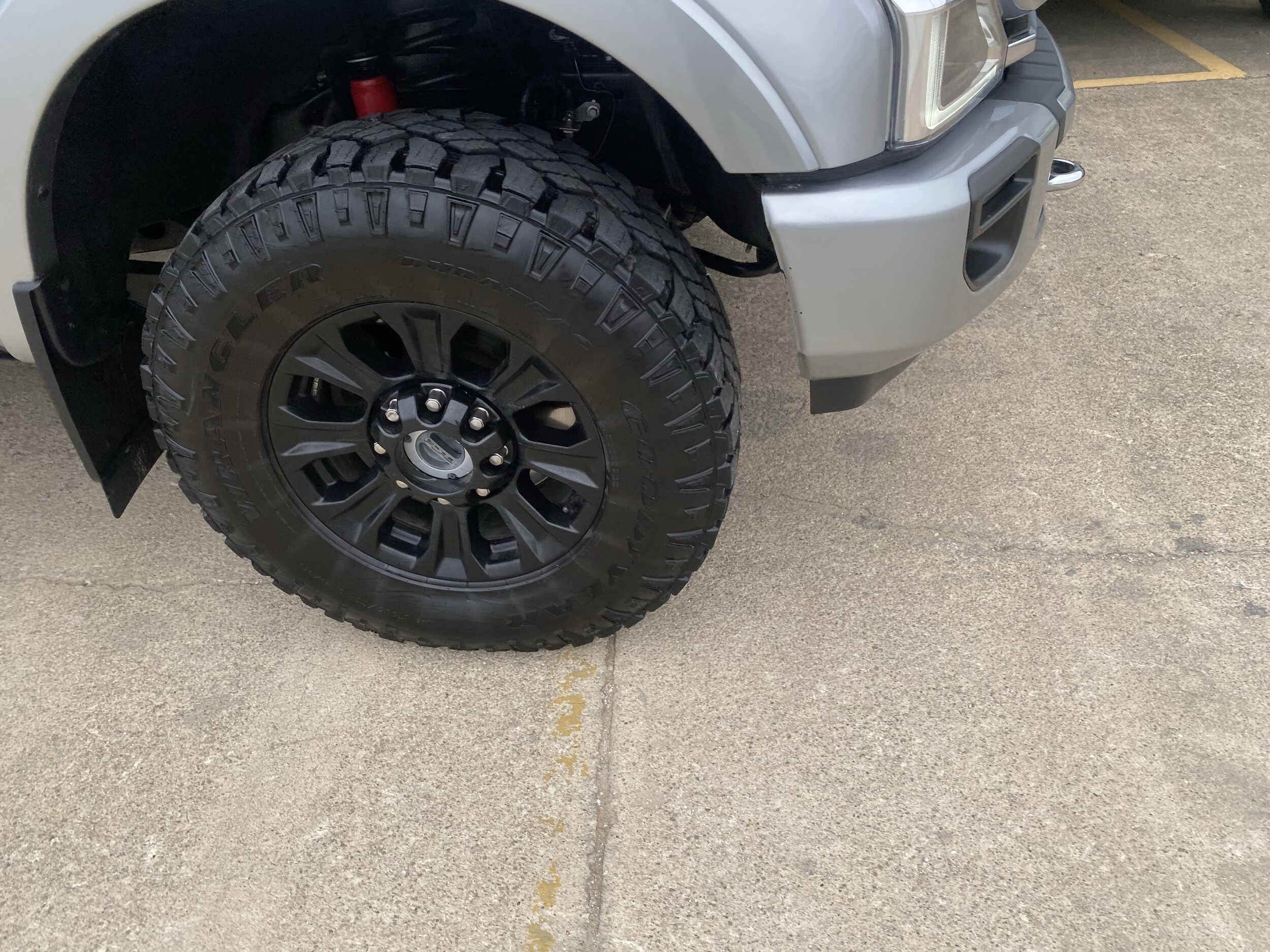 2022 Ford F-250 Platinum photo 4