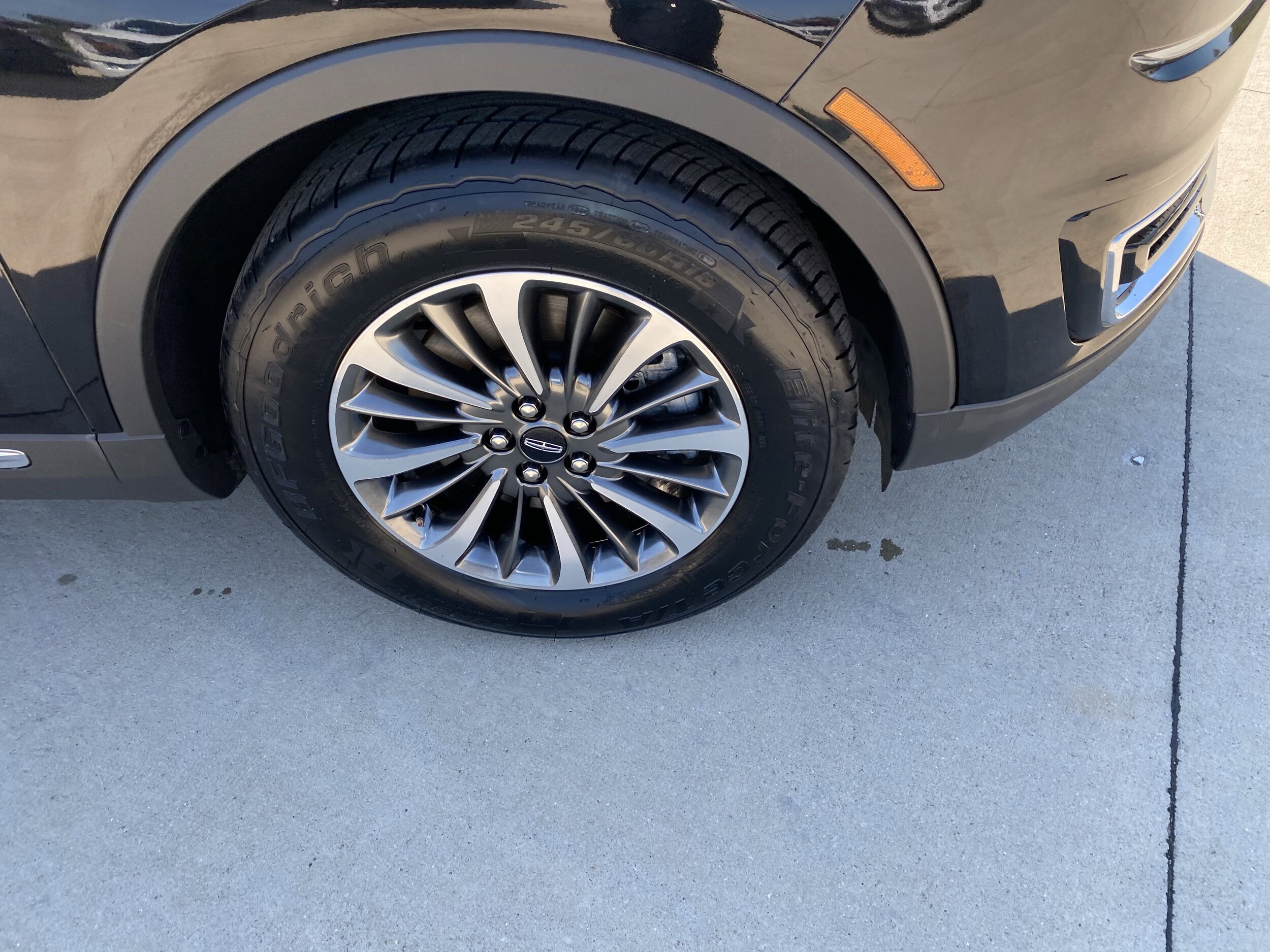 2020 Lincoln Nautilus Standard photo 4