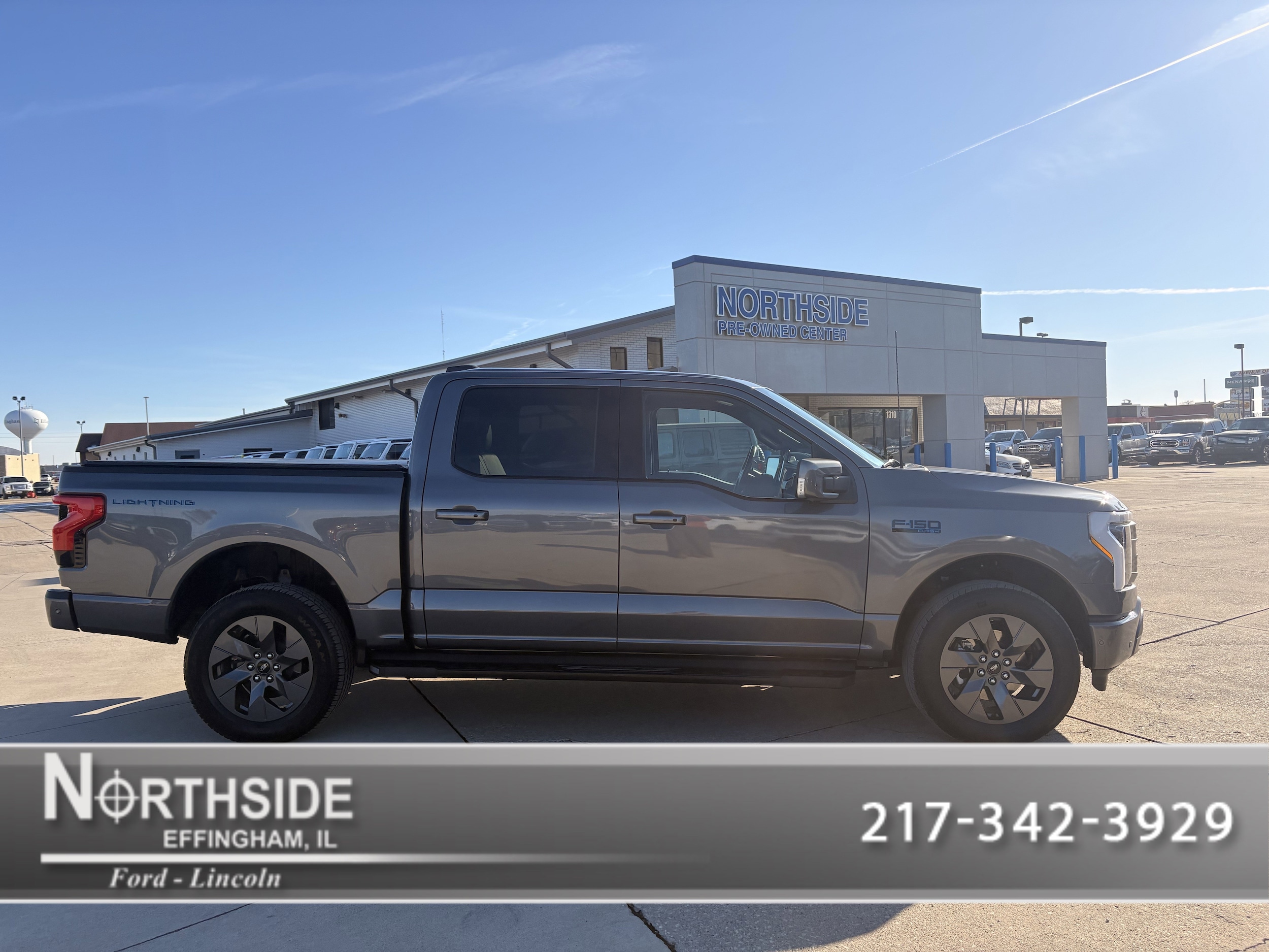 2023 Ford F-150 Lightning Lariat