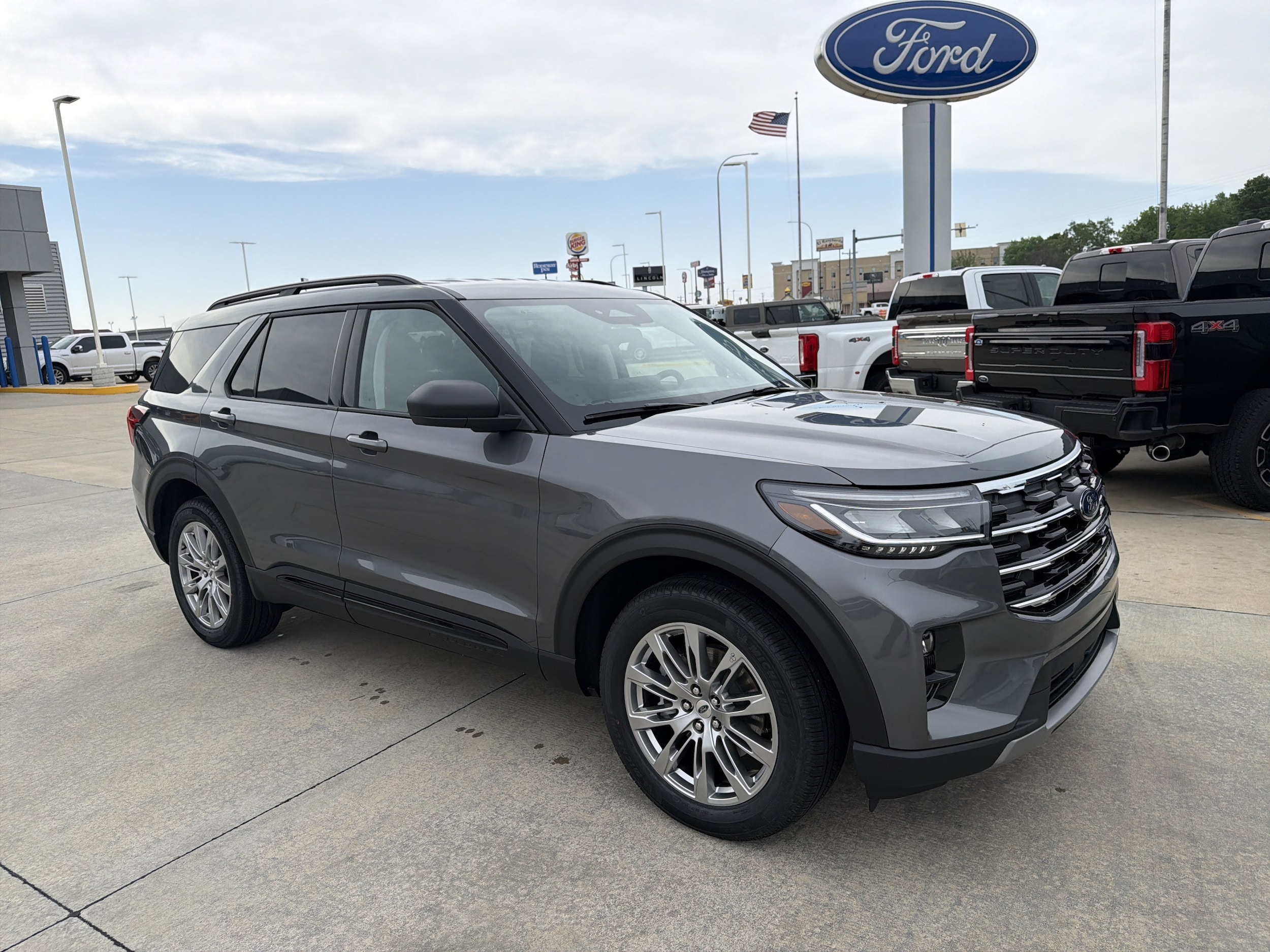 2026 Ford Explorer Active 4WD's photo