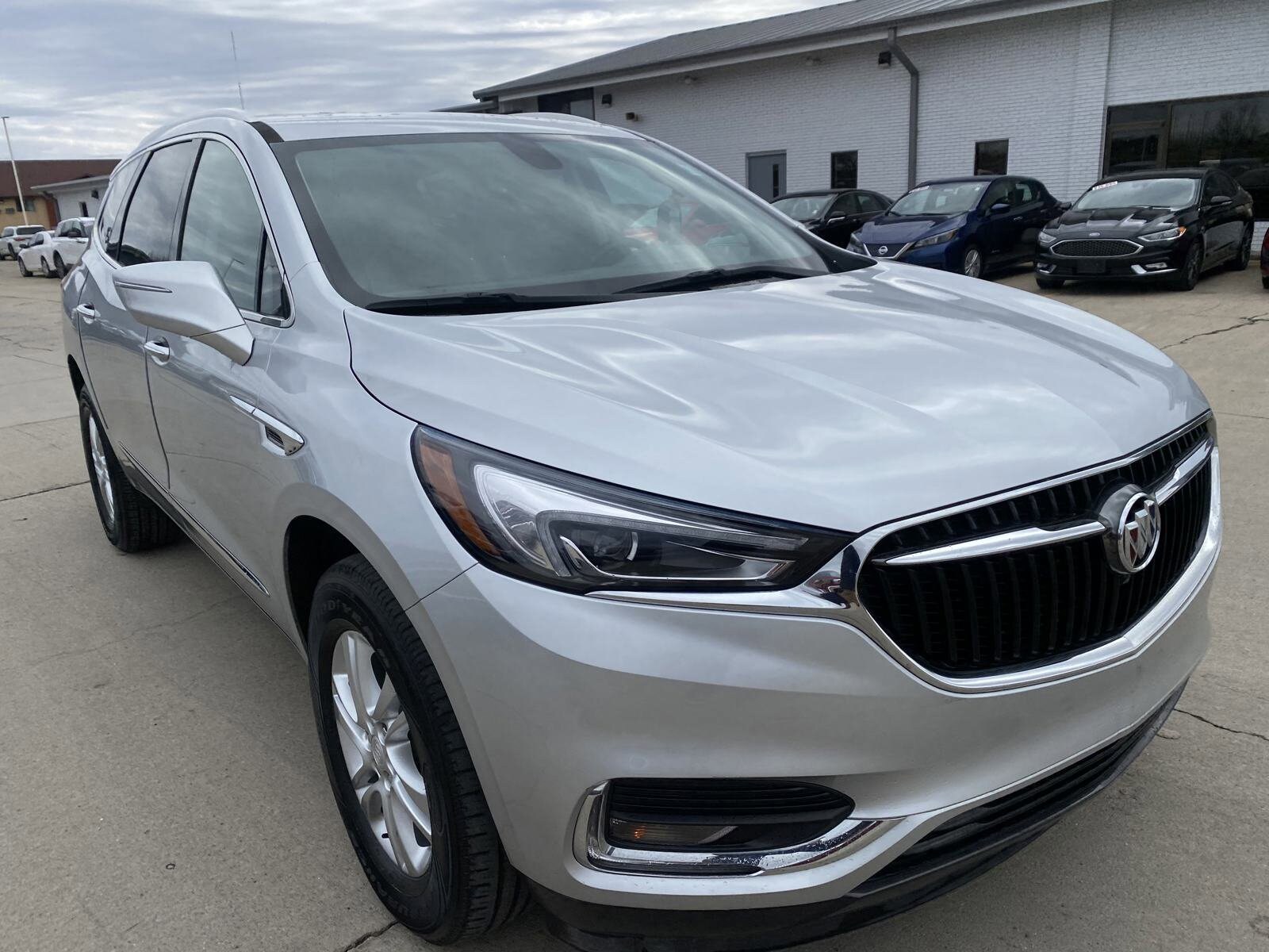 2021 Buick Enclave Essence photo 3