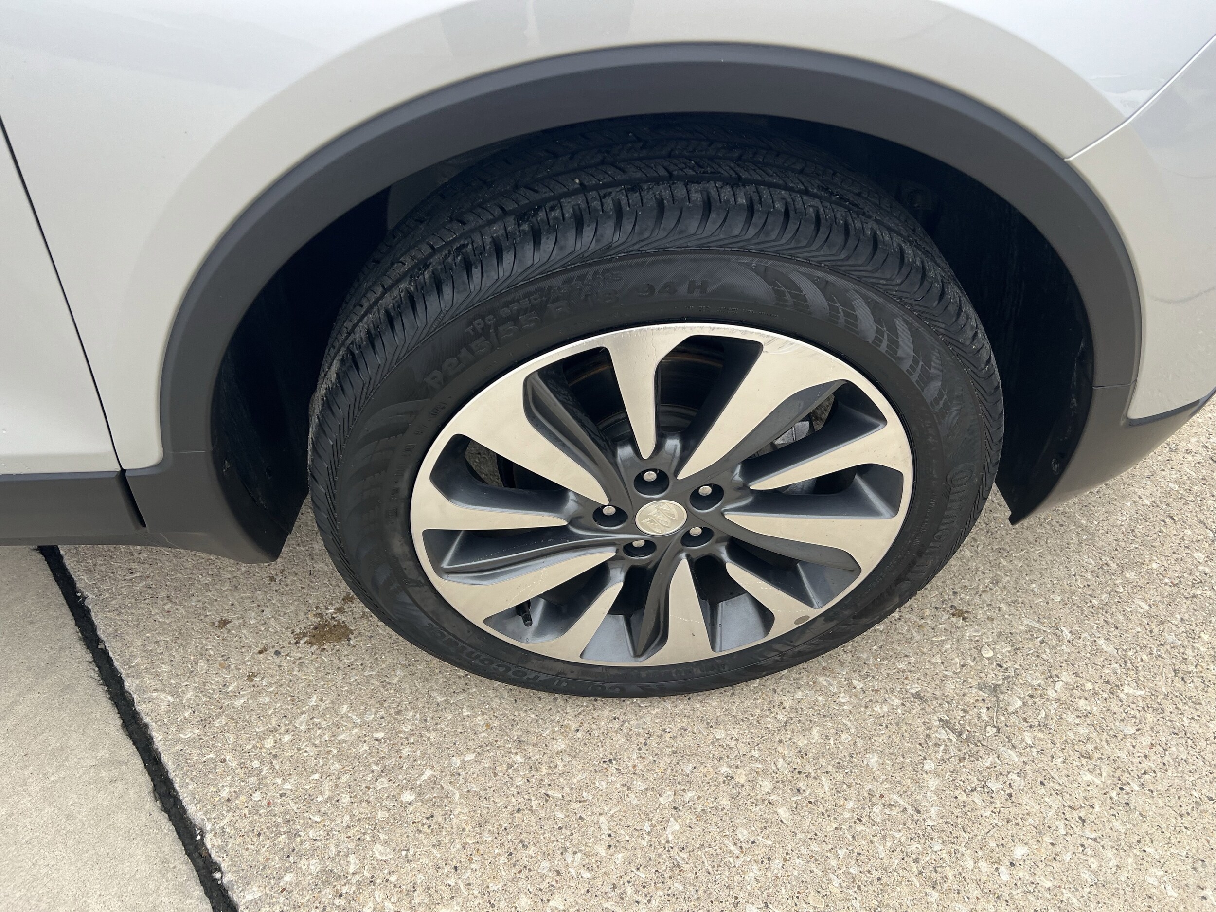 2022 Buick Encore Preferred photo 2