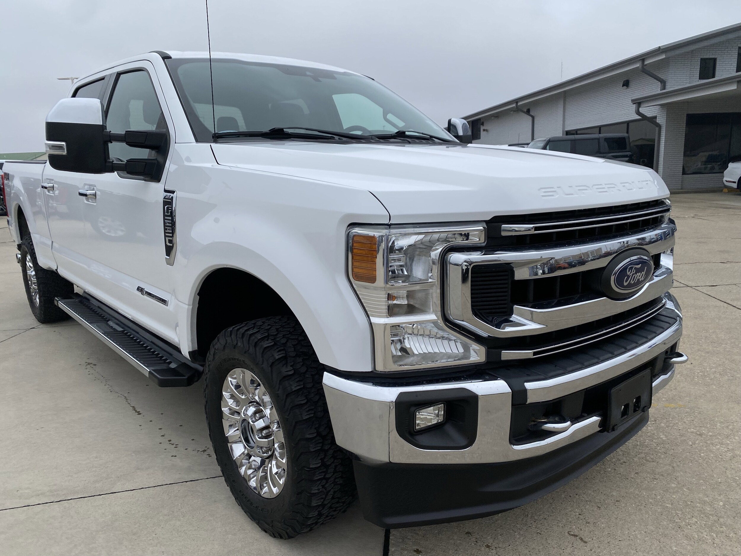 2020 Ford F-250 XLT FX4 photo 3