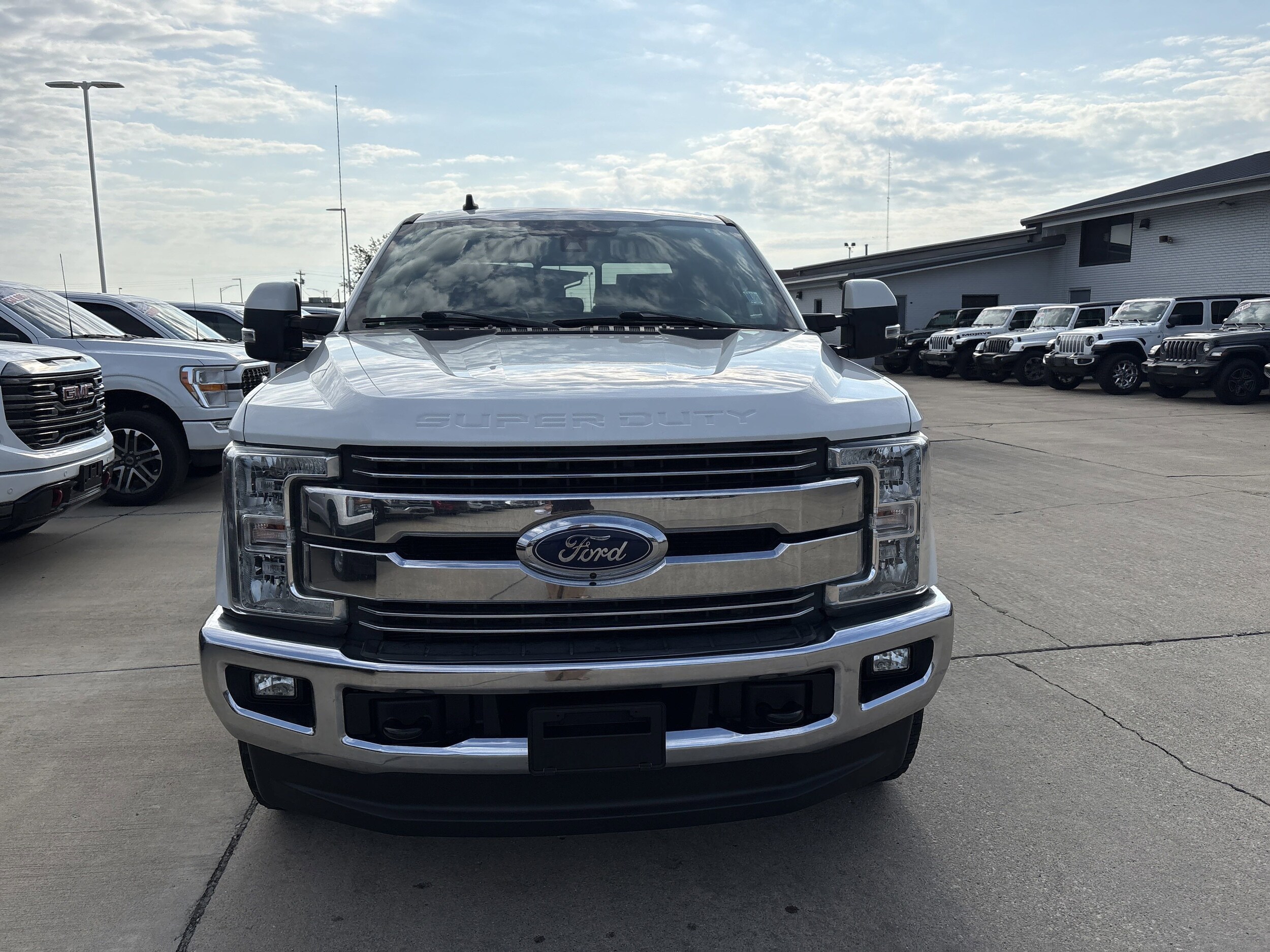 2019 Ford F-250 photo 2