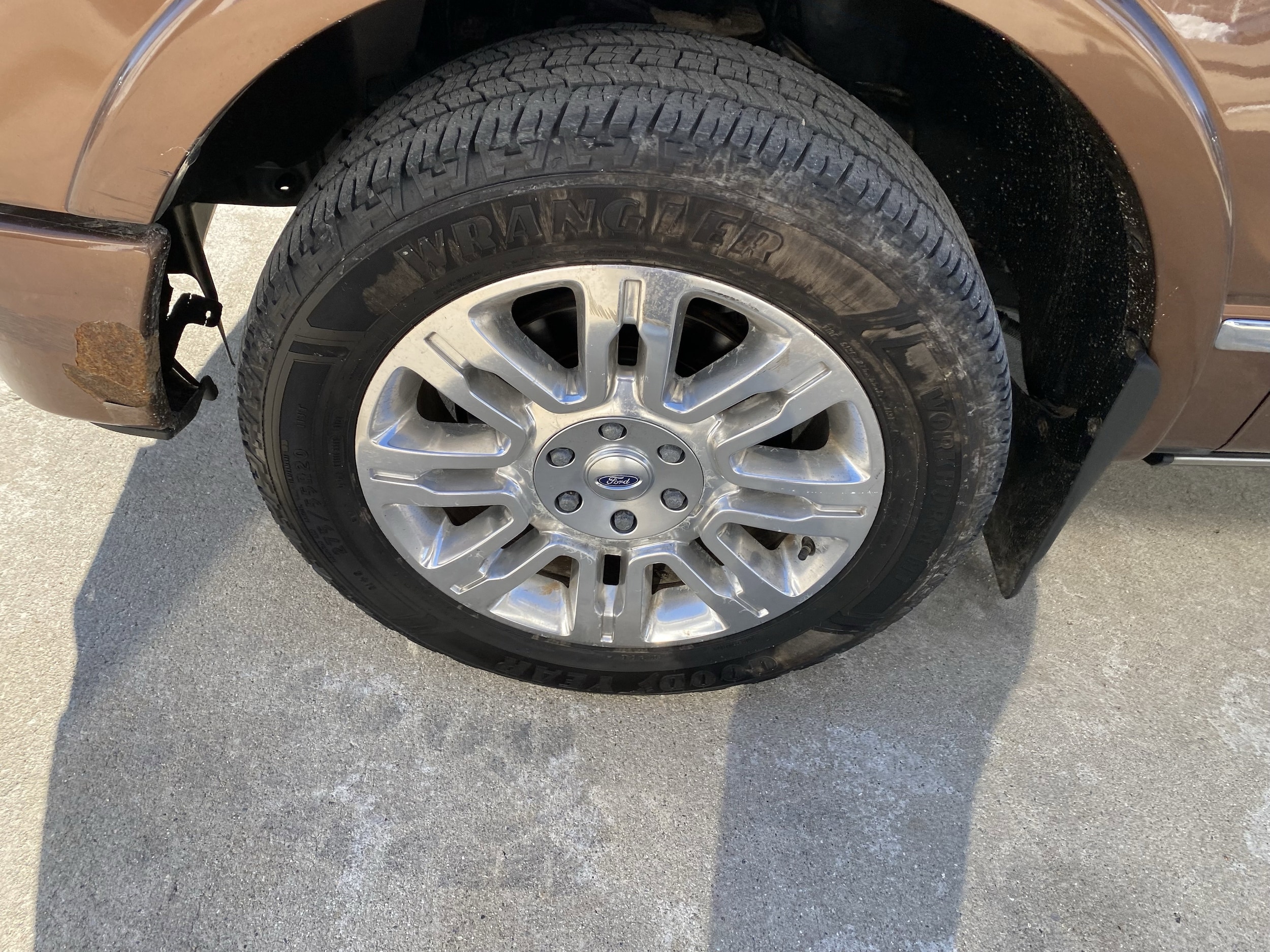 Used 2011 Ford F-150 Platinum with VIN 1FTFW1CF7BFB56390 for sale in Effingham, IL