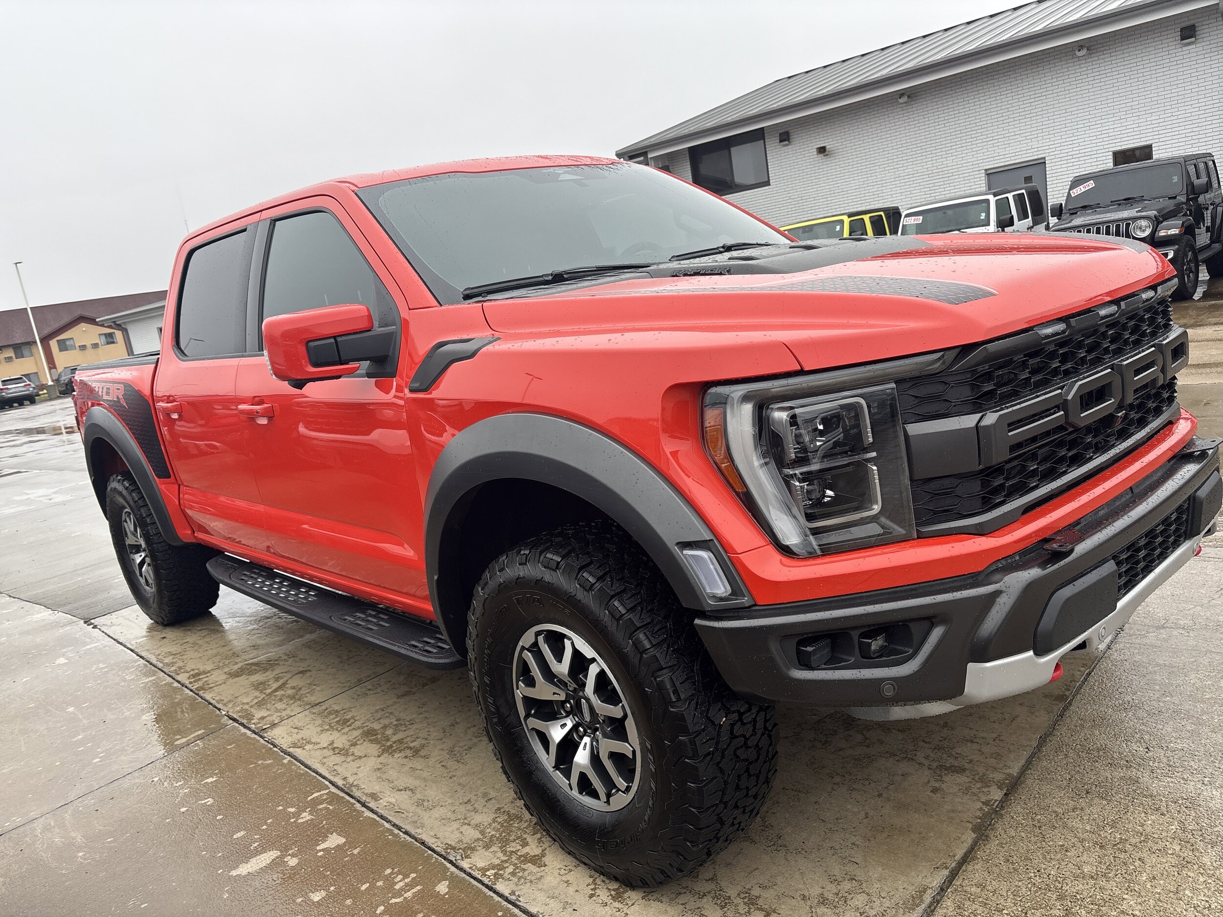 2023 Ford F-150 Raptor photo 3