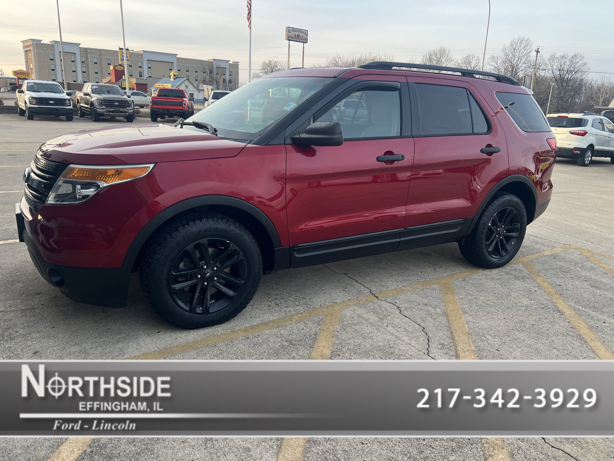 2015 Ford Explorer Base's photo