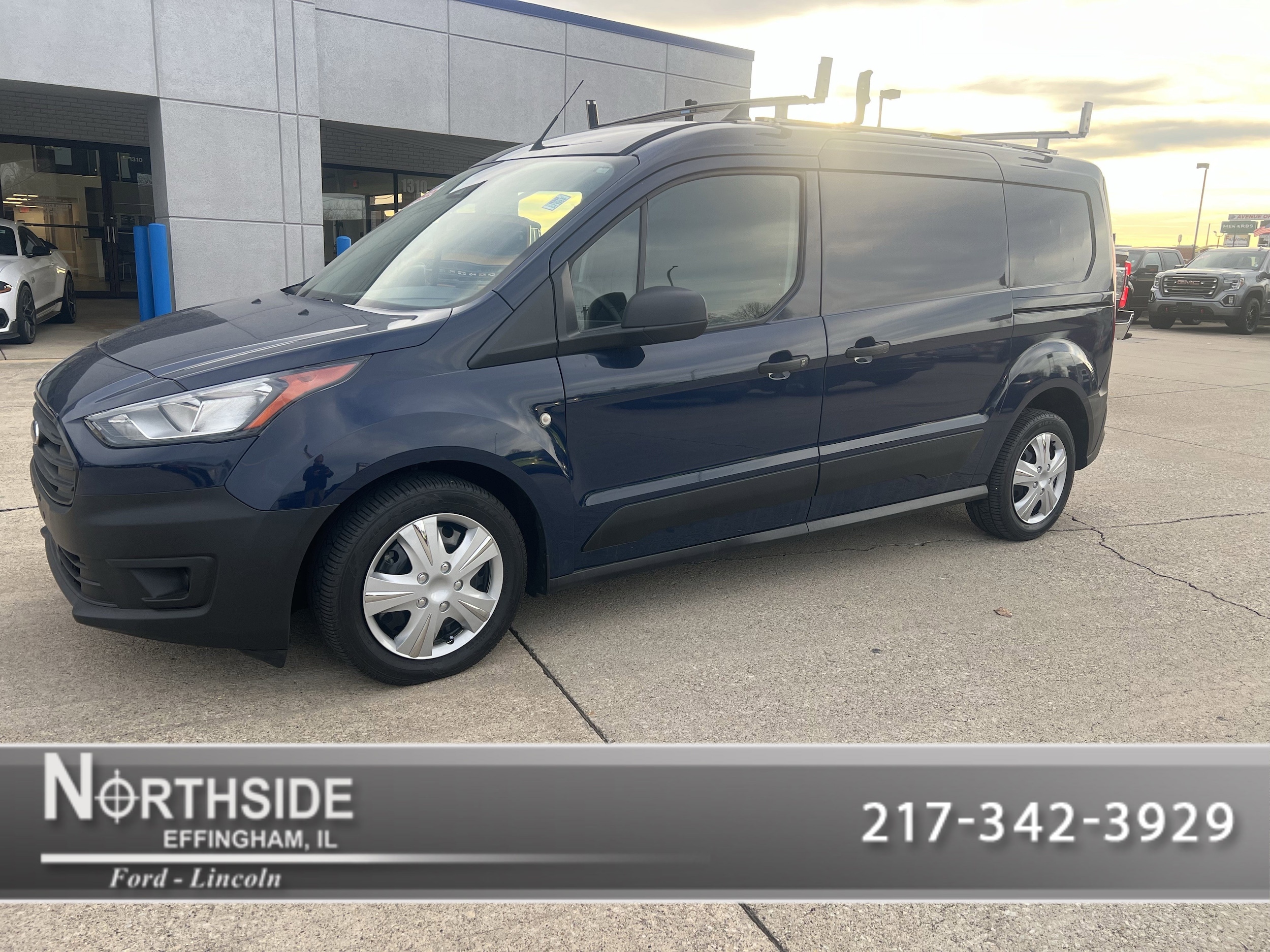 2022 Ford Transit XL's photo