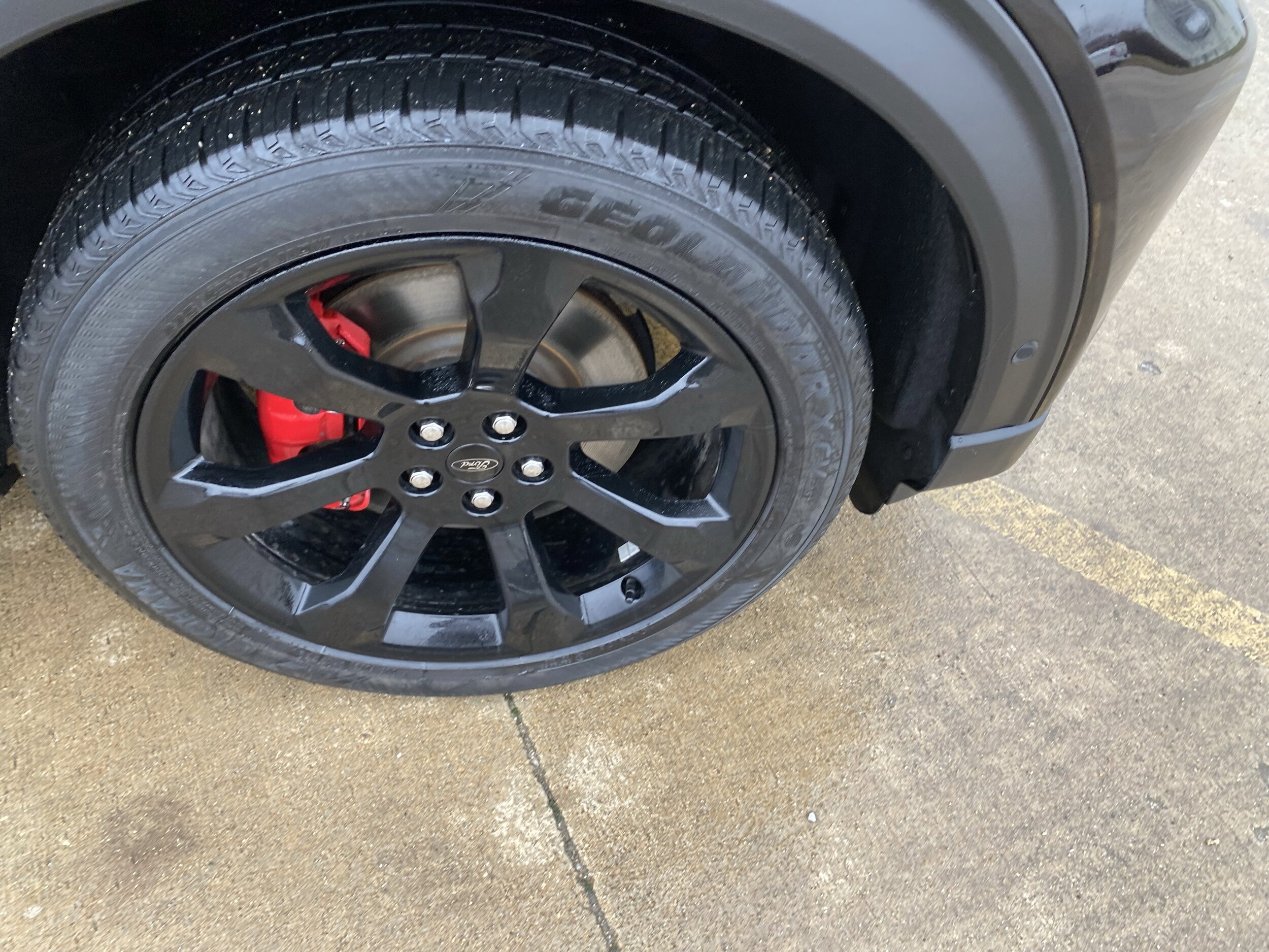 2020 Ford Explorer ST photo 2