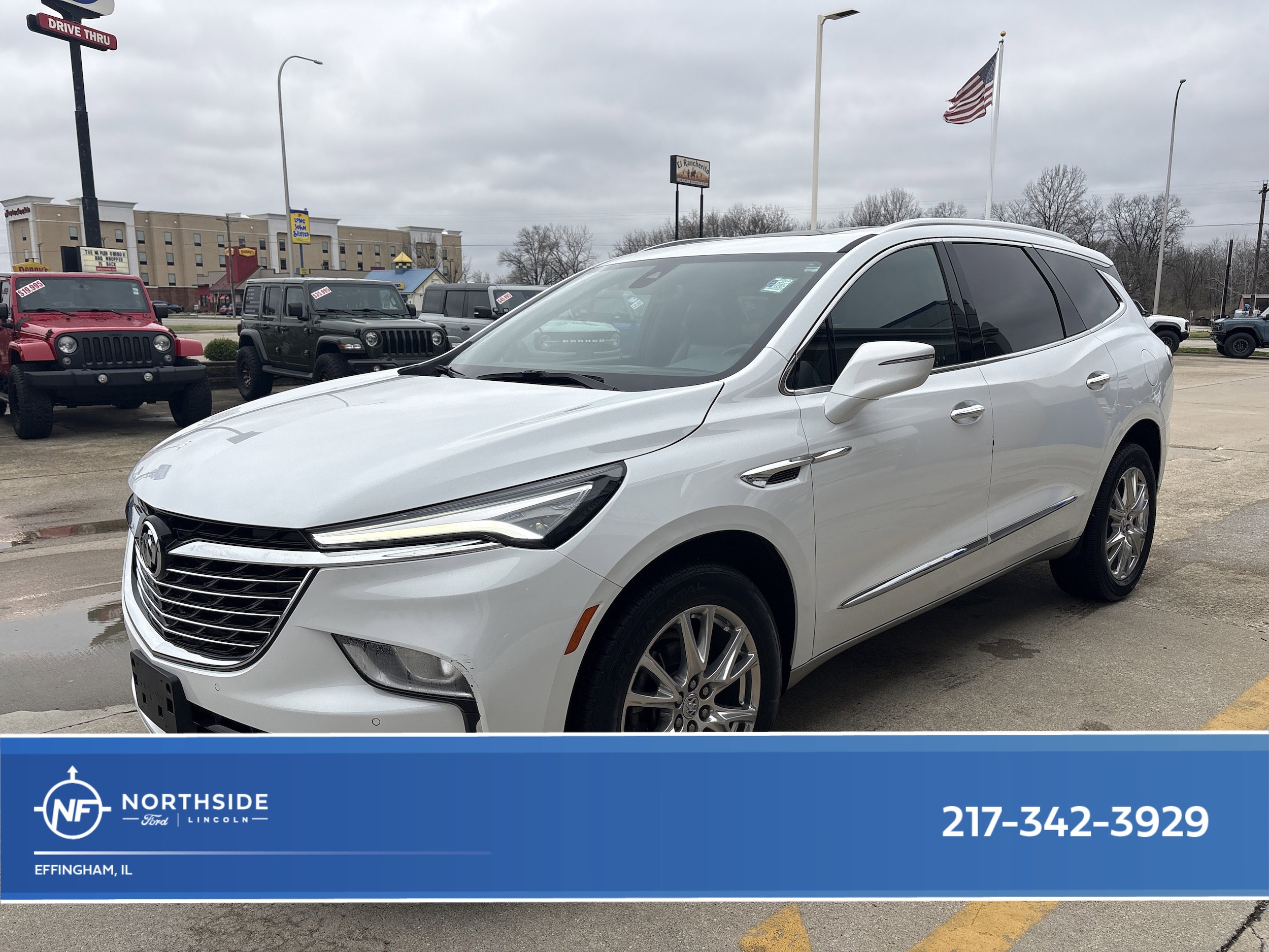 2024 Buick Enclave Essence AWD's photo