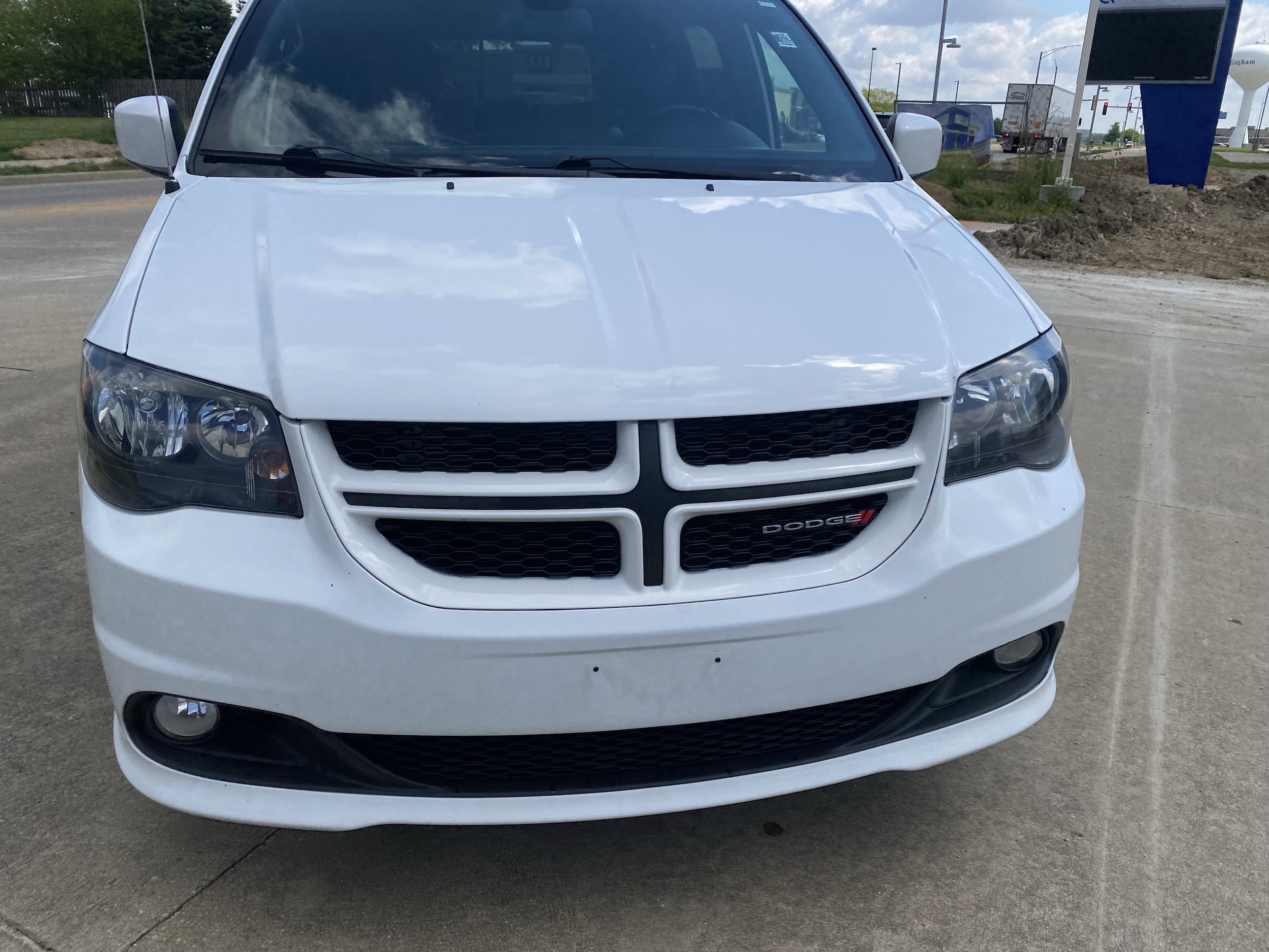 Used 2019 Dodge Grand Caravan GT with VIN 2C4RDGEG9KR692651 for sale in Effingham, IL