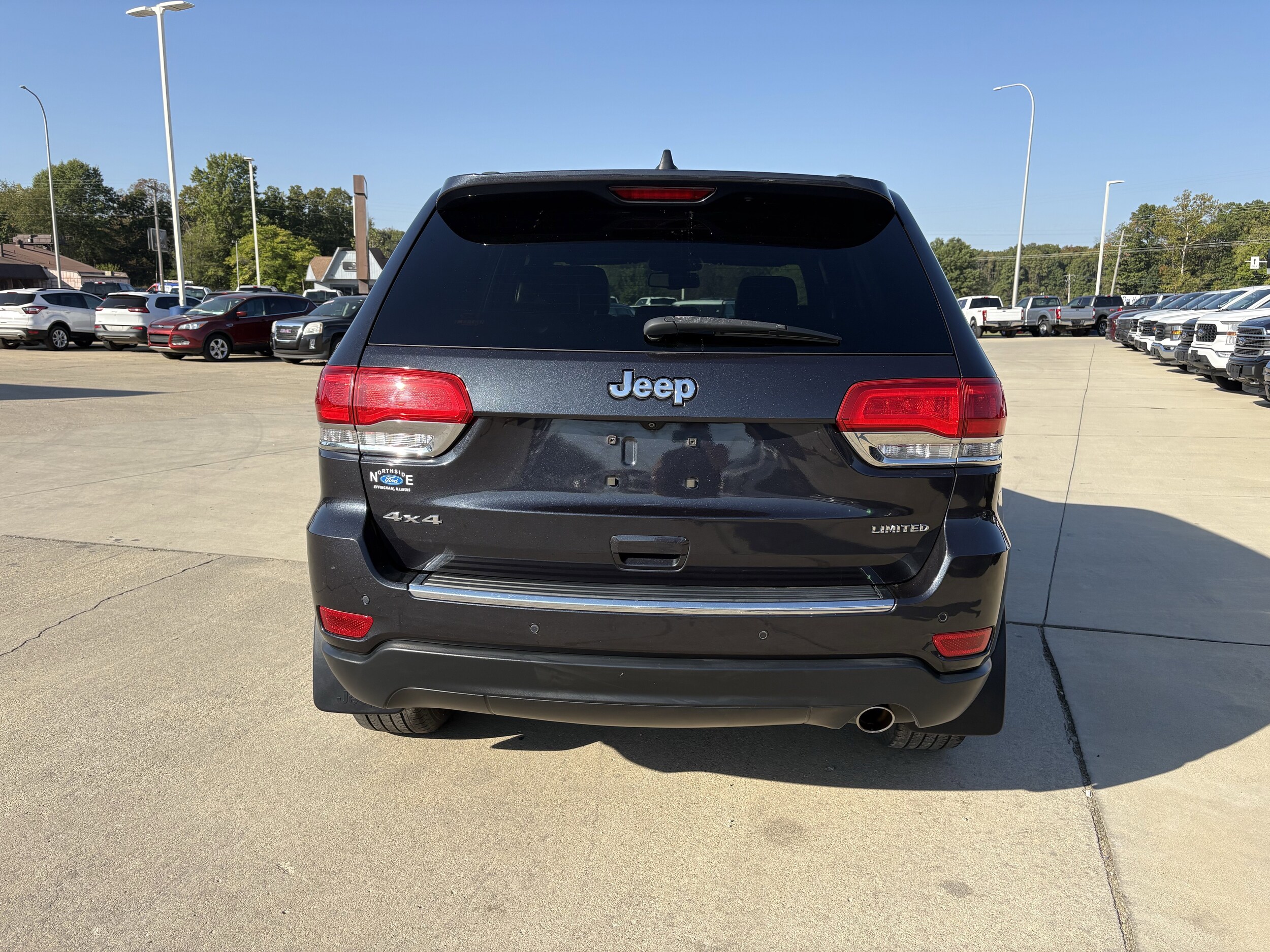 2015 Jeep Grand Cherokee Limited photo 2