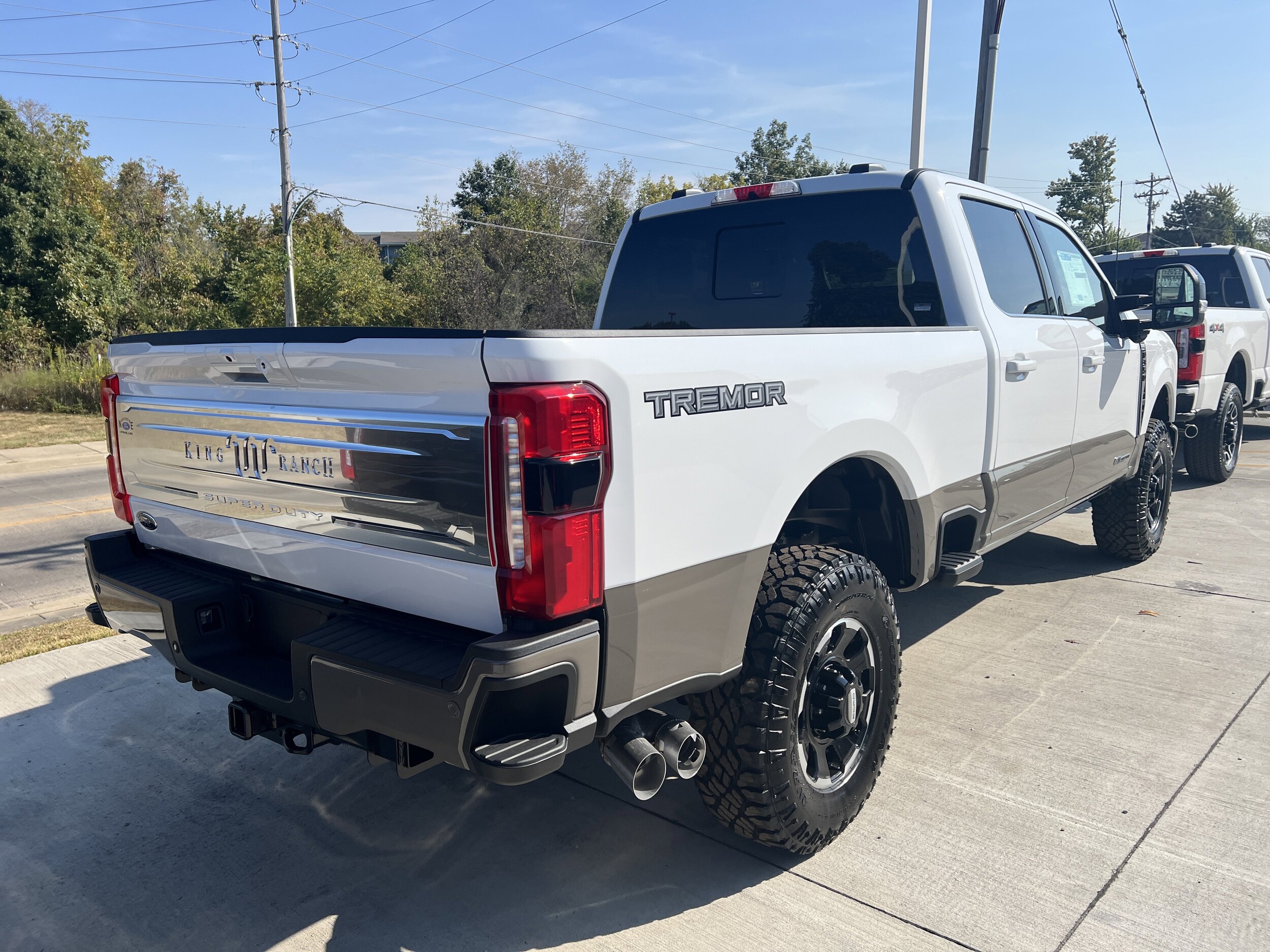 2026 Ford F-350 King Ranch photo 4