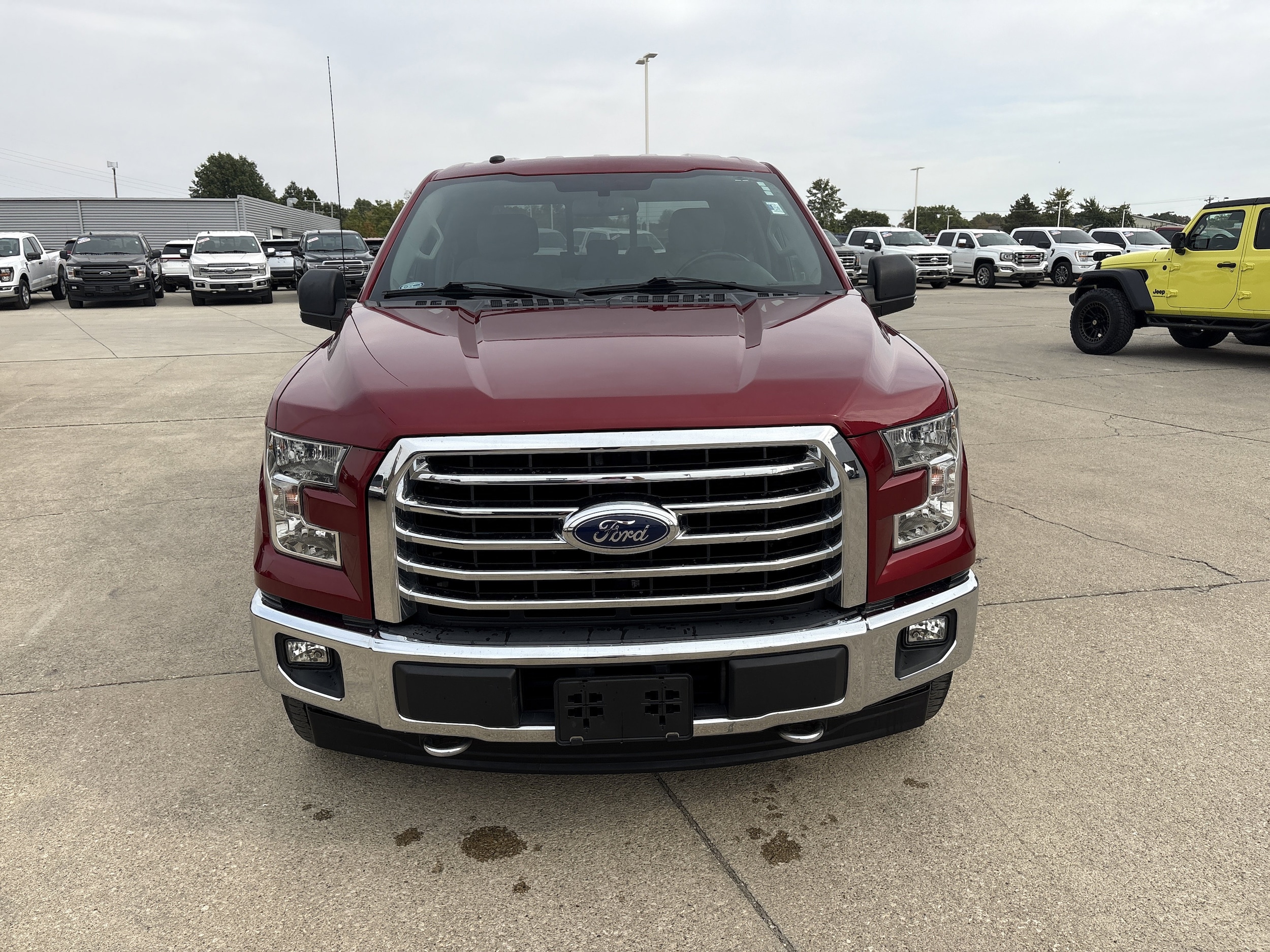 2017 Ford F-150 XLT photo 2