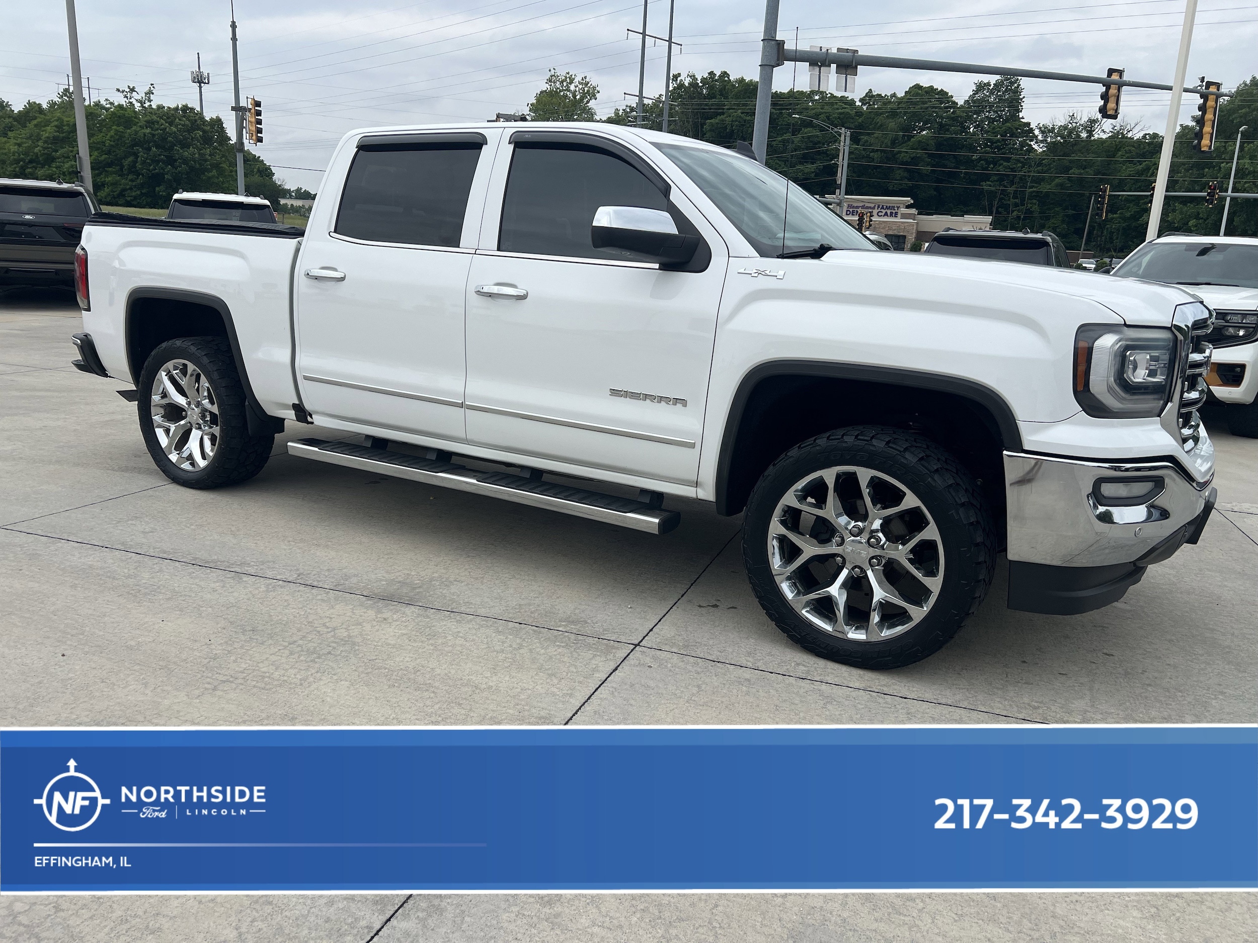 2016 GMC Sierra 4WD Crew Cab Short Box SLT's photo