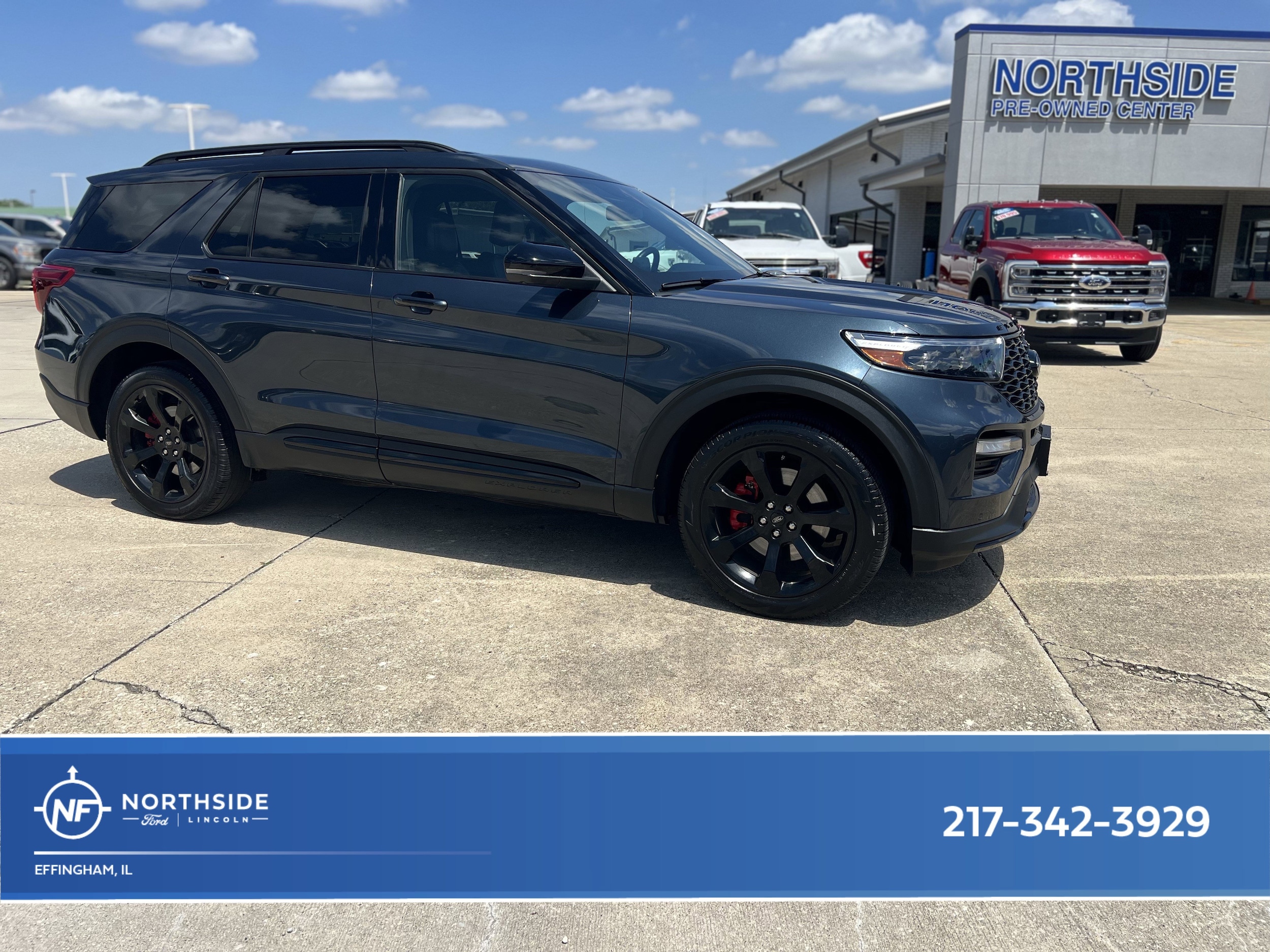 2023 Ford Explorer ST 4WD's photo