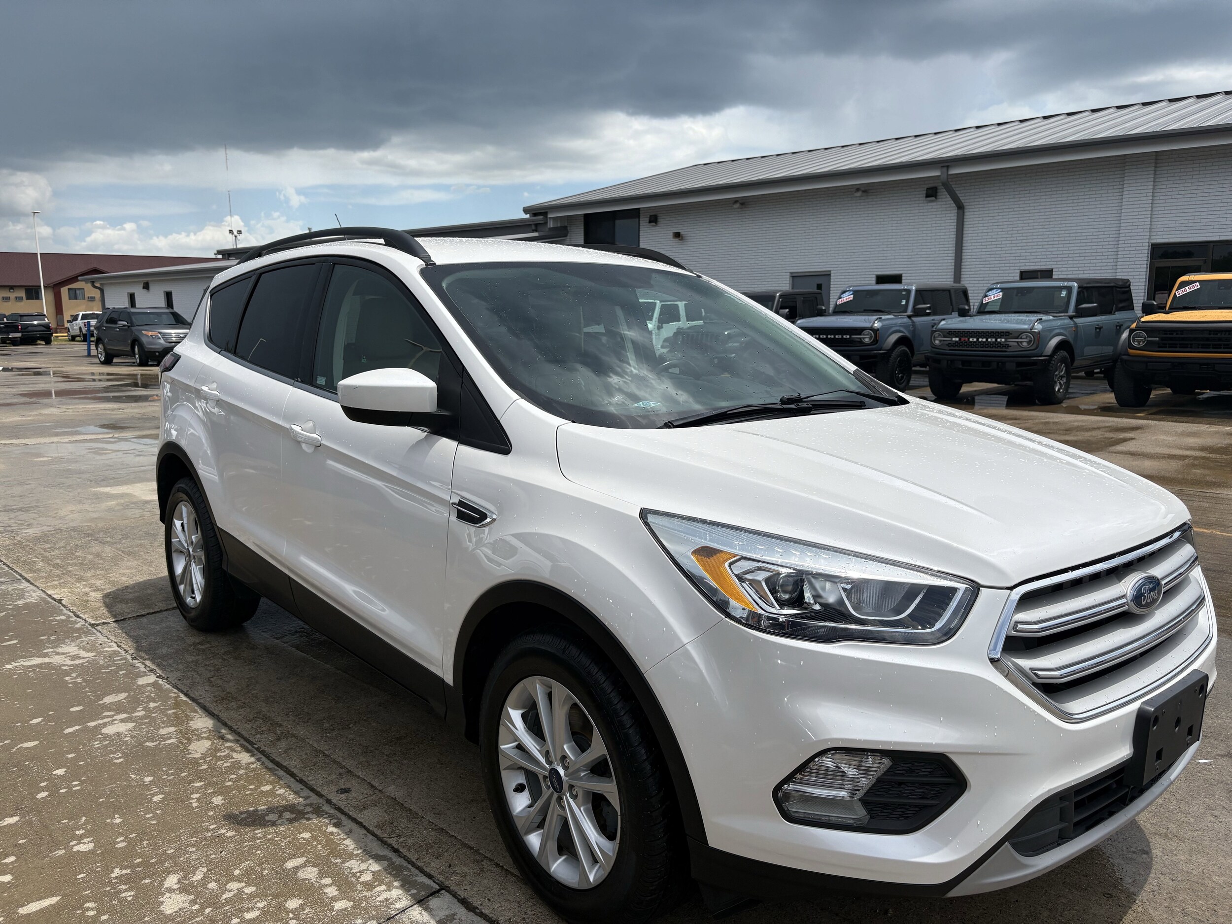 2018 Ford Escape SEL photo 3