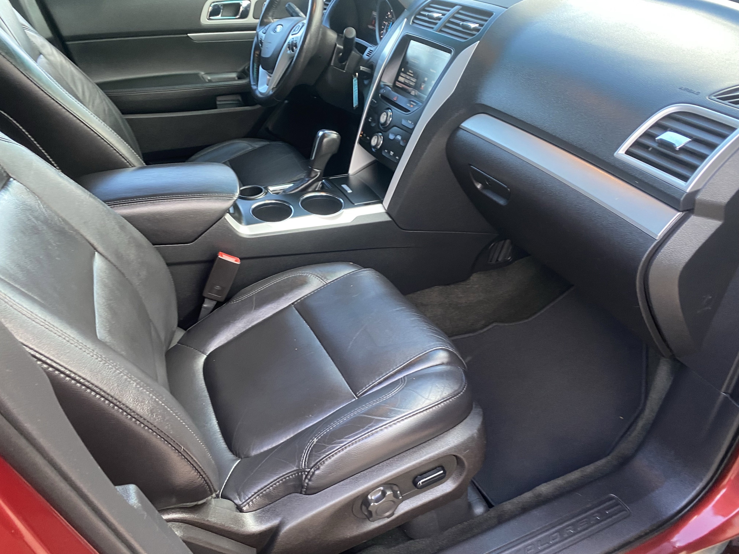 Used 2014 Ford Explorer XLT with VIN 1FM5K7D85EGB62175 for sale in Effingham, IL