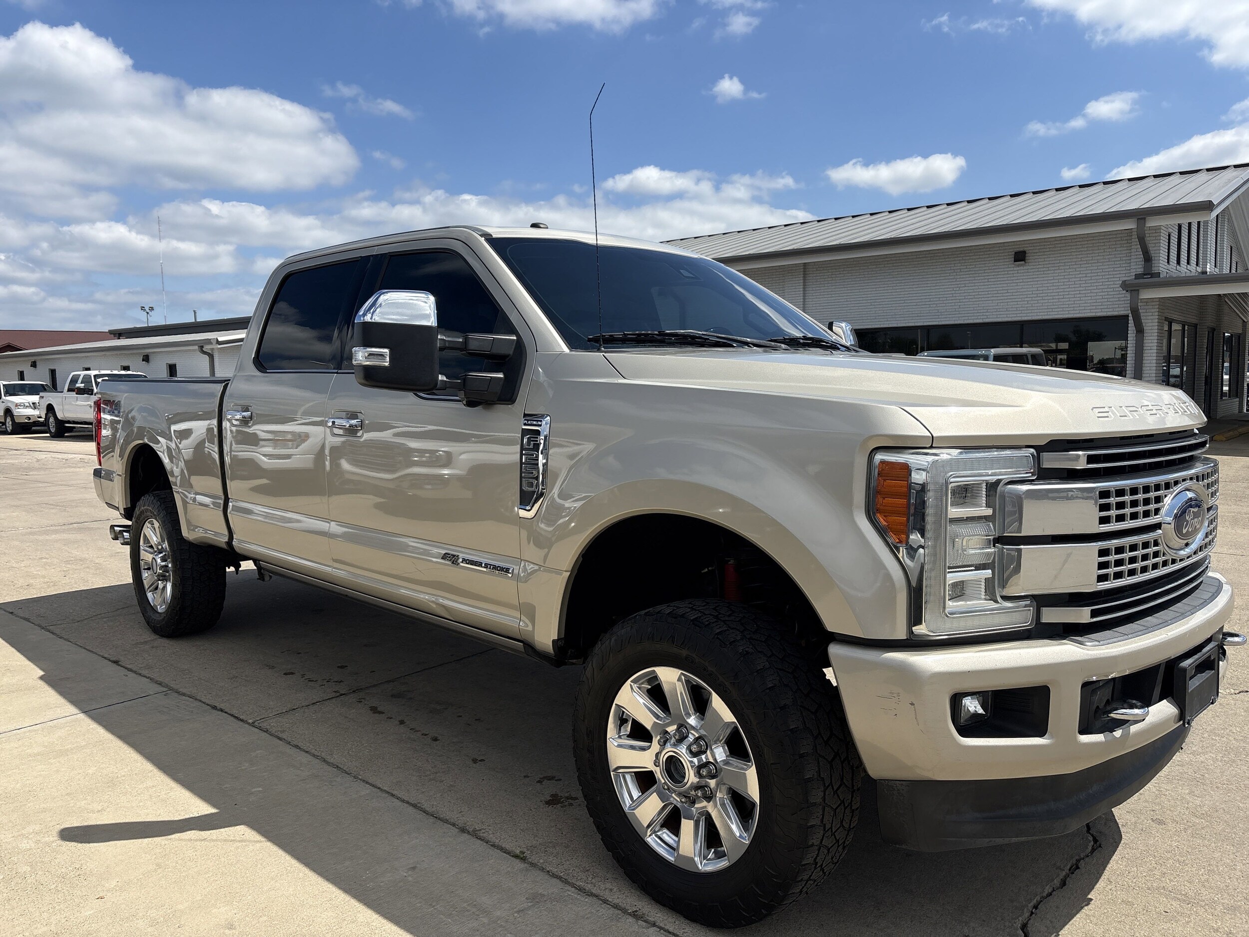 2017 Ford F-250 photo 2