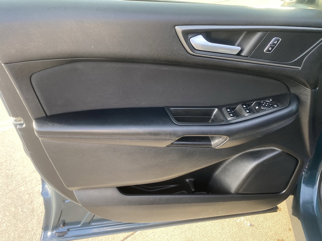 Used 2016 Ford Edge SE SUV