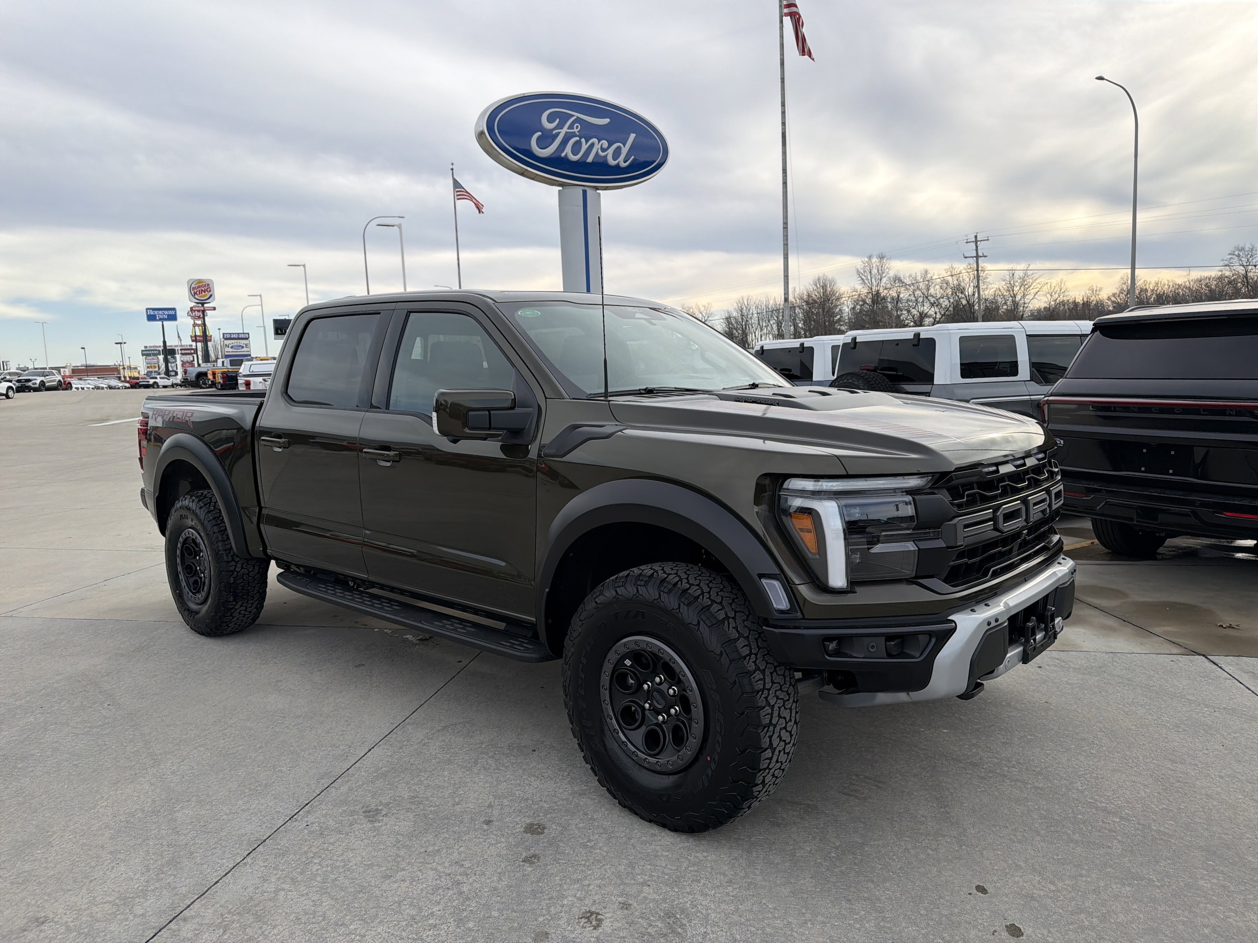 2025 Ford F-150 Raptor's photo