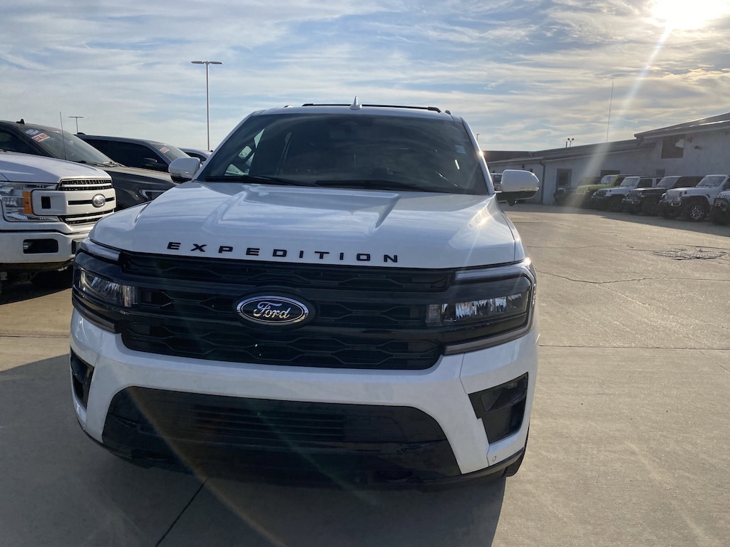 Used 2024 Ford Expedition Limited SUV