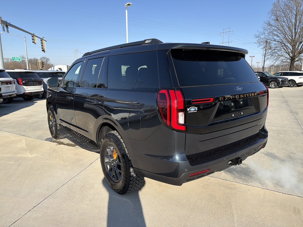 2026 Ford Expedition photo 3