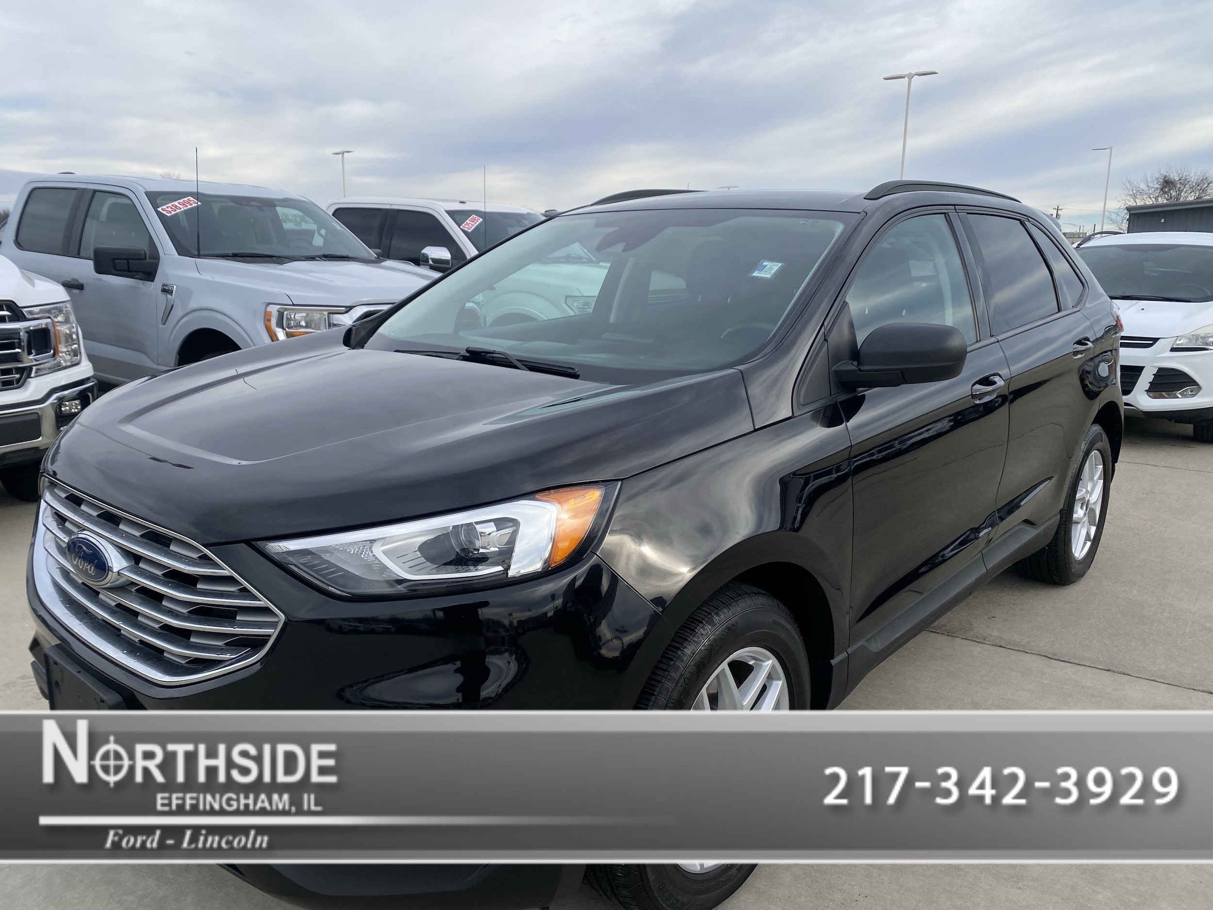 2021 Ford Edge SE's photo