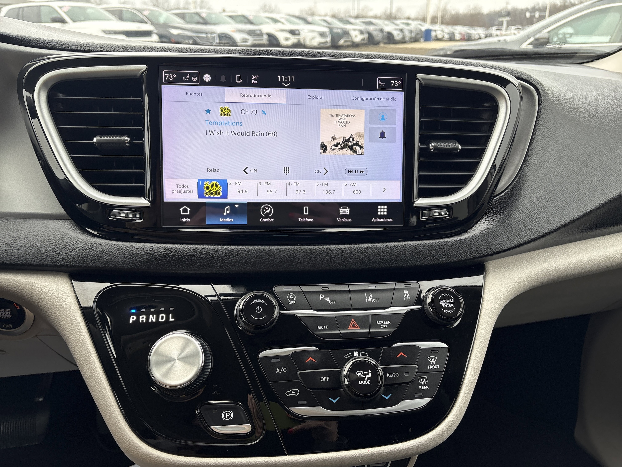 2024 Chrysler Pacifica Touring L - Photo 14