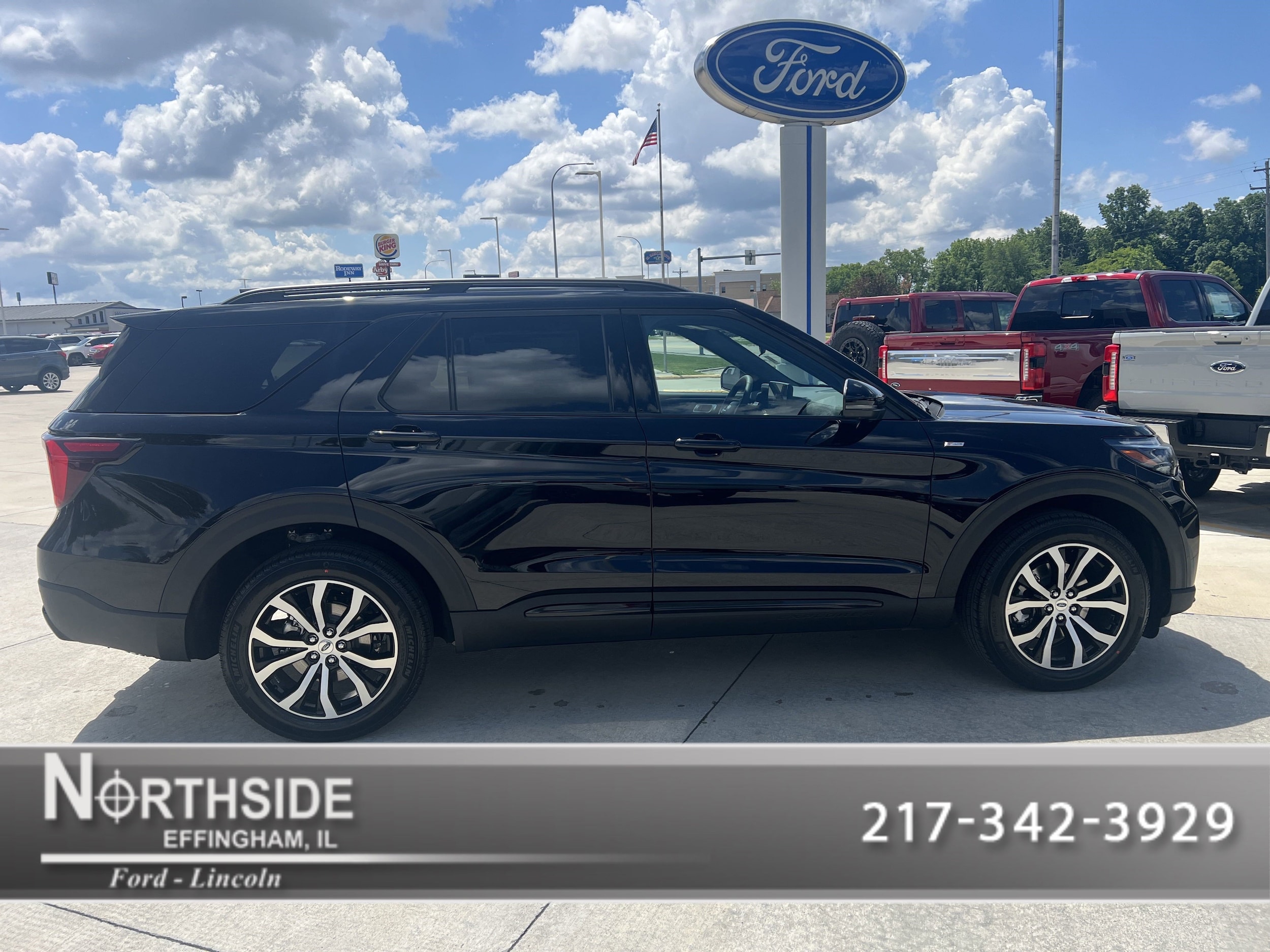 2025 Ford Explorer SUV 