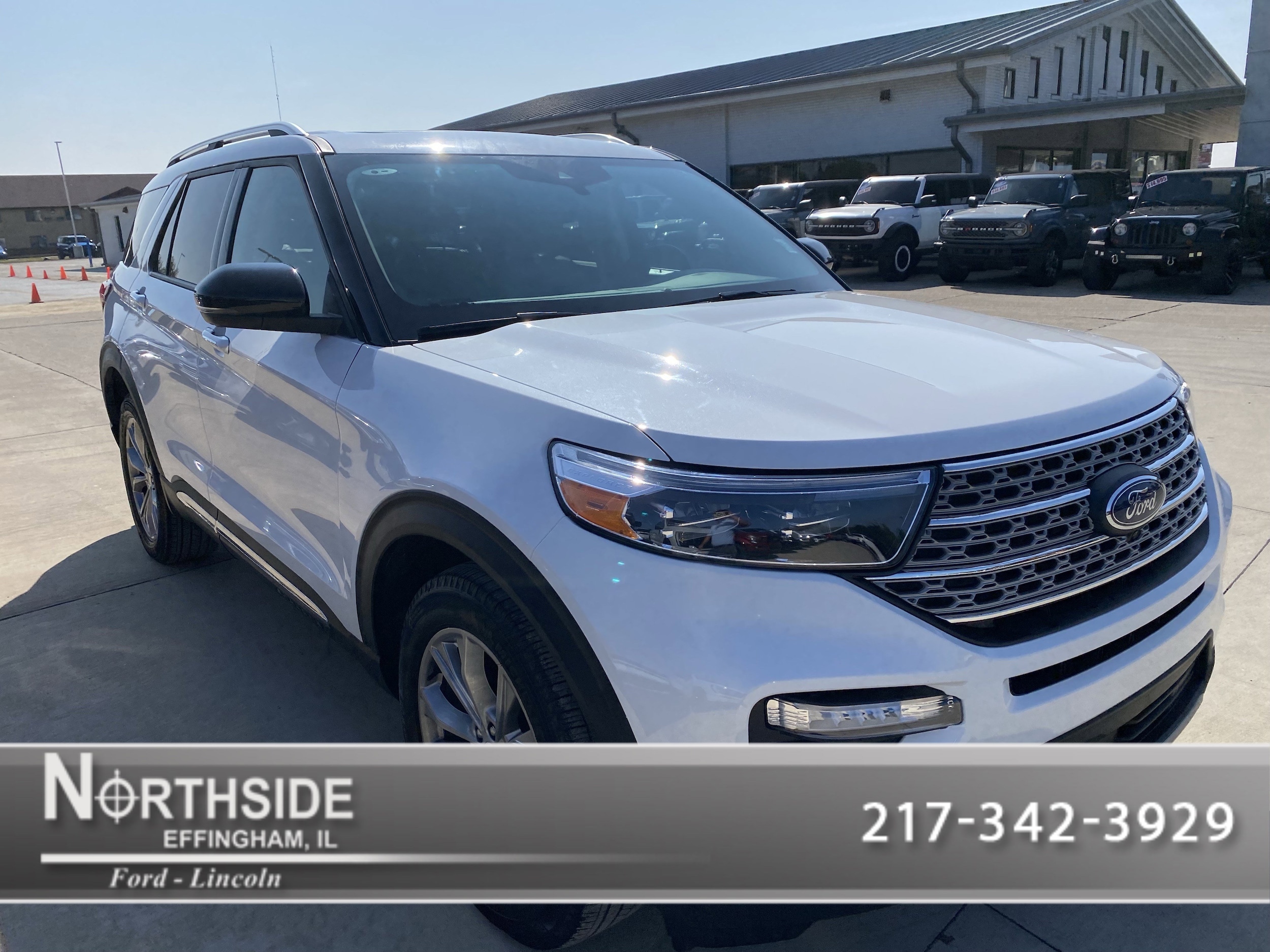 2023 Ford Explorer SUV 